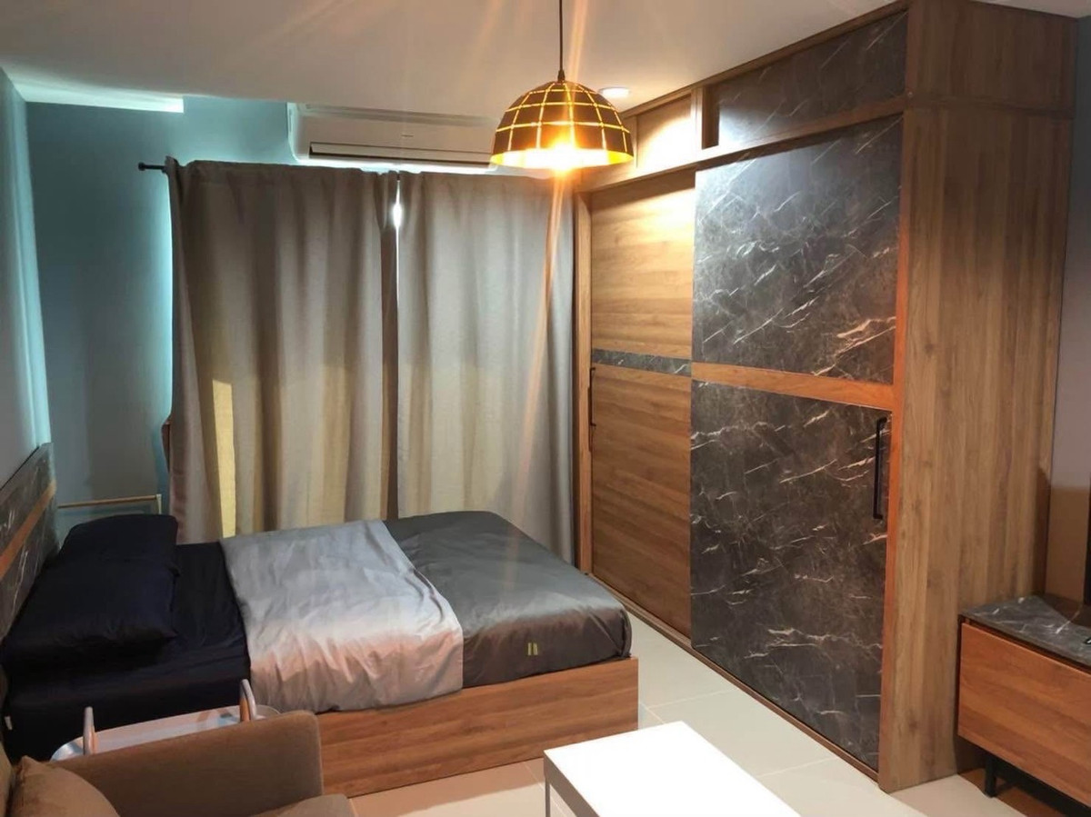 For RentCondoPattanakan, Srinakarin : For rent, Assakan Place Srinakarin, 4th floor, price 8,200 baht, available, ready to move in, fully furnished.