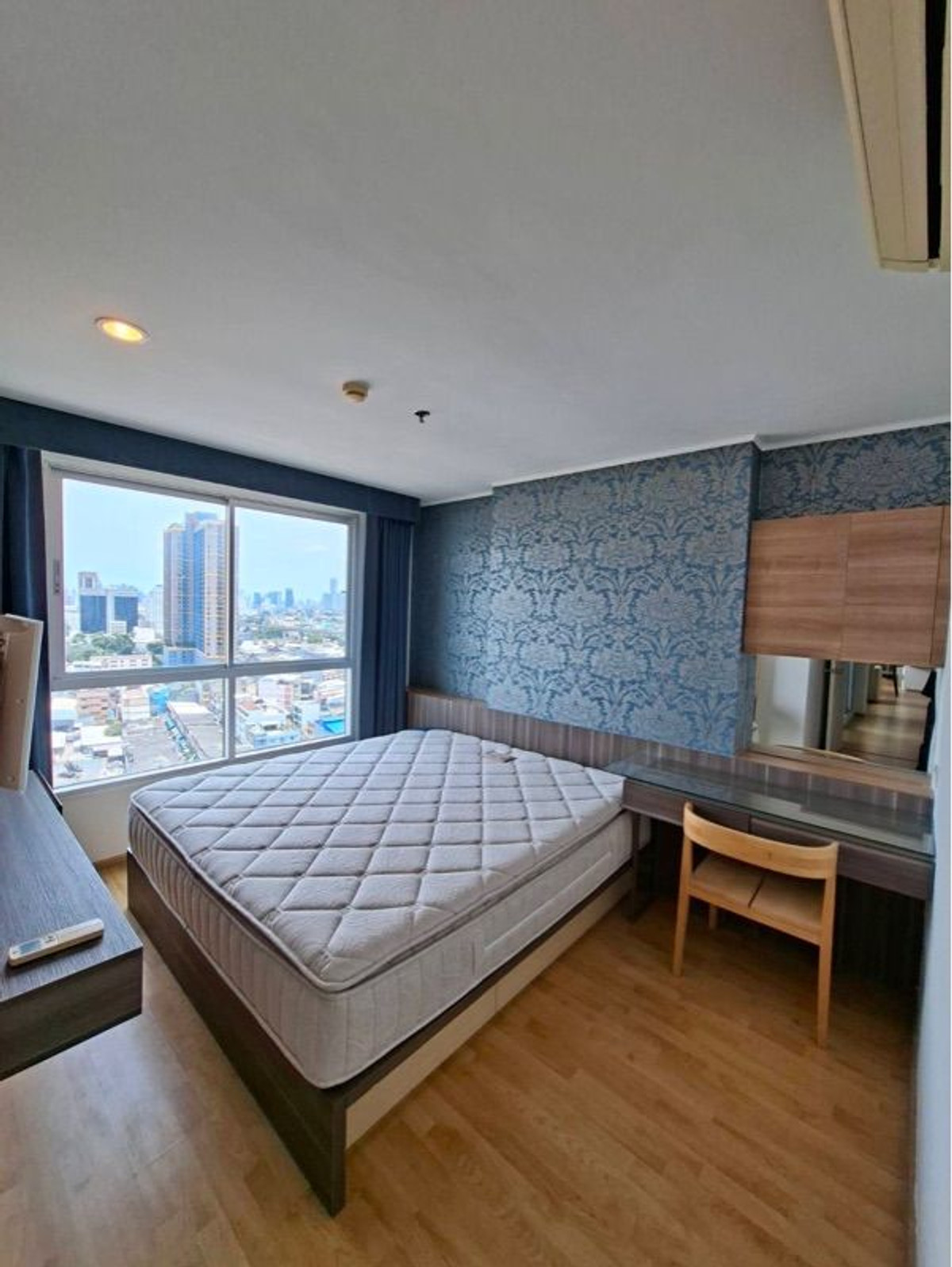 For SaleCondoPattanakan, Srinakarin : 70 sq m, 3 bedrooms, 2 bathrooms, 18th floor, U Delight Residence Condo, Phatthanakan Thonglor.