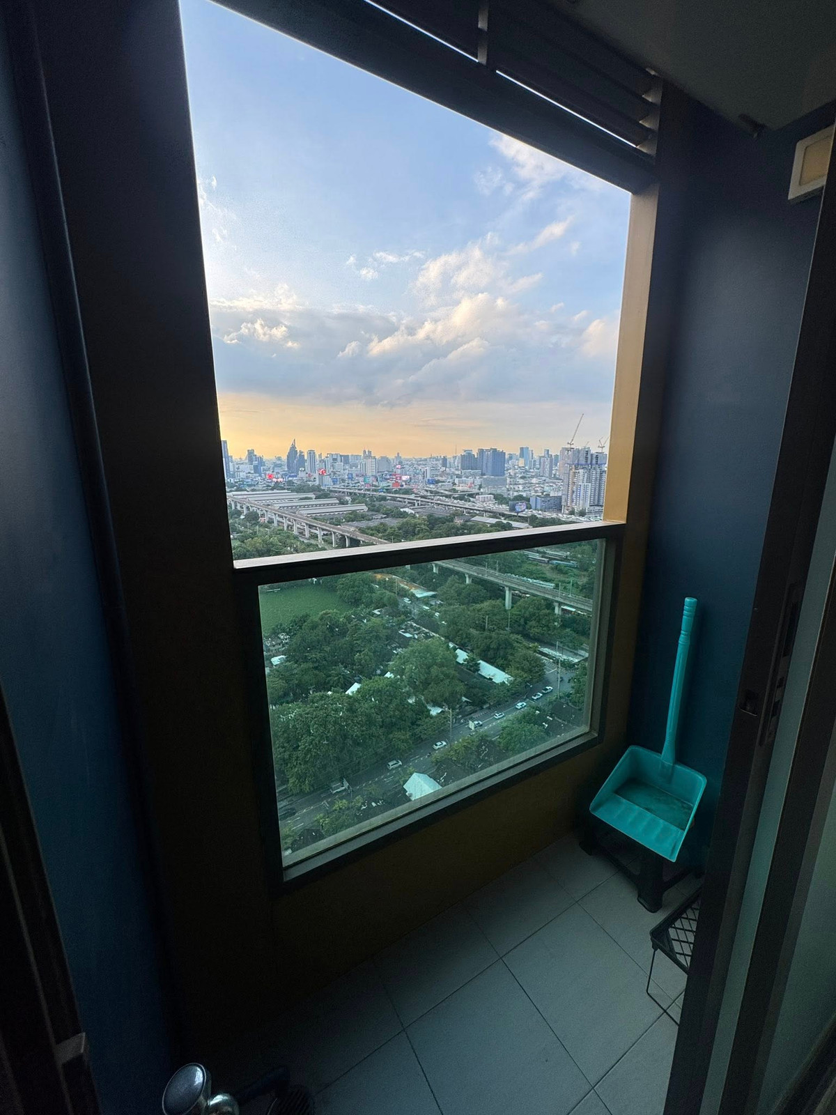 ให้เช่าคอนโดพระราม 9 เพชรบุรีตัดใหม่ RCA : For Rent  :  Lumpini Suite Phetchaburi - Makkasan (ลุมพินี สวีท เพชรบุรี-มักกะสัน) (ST-02)