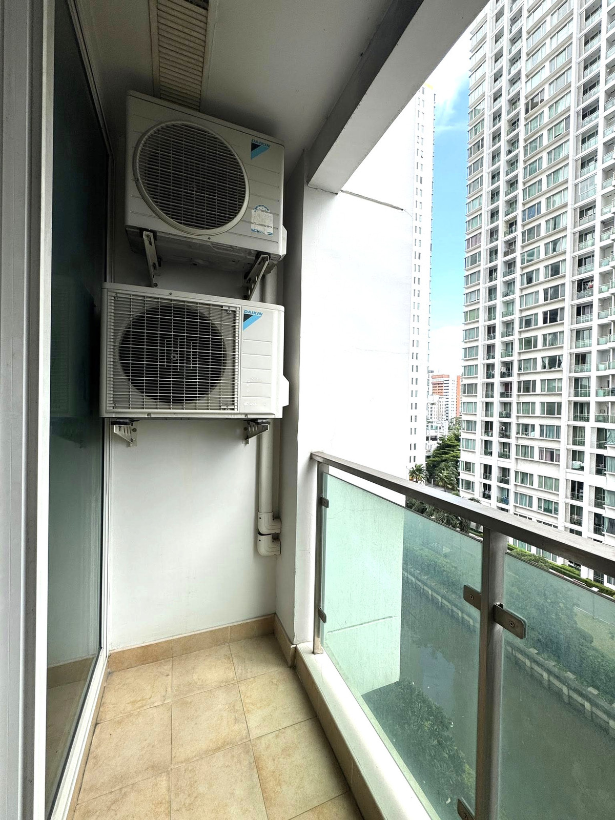 For SaleCondoRama9, Petchburi, RCA : Condo for sale TC Green Condominium price 2,590,000 baht [NCs251101]