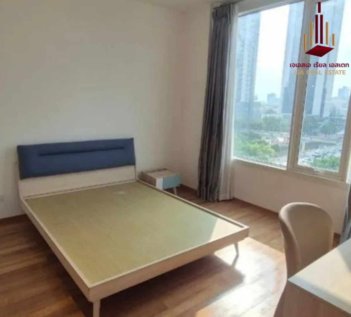 ขายคอนโดสาทร นราธิวาส : ✨ For Sale: The Empire Place Condo ✨  💰 Only 45,000,000 THB