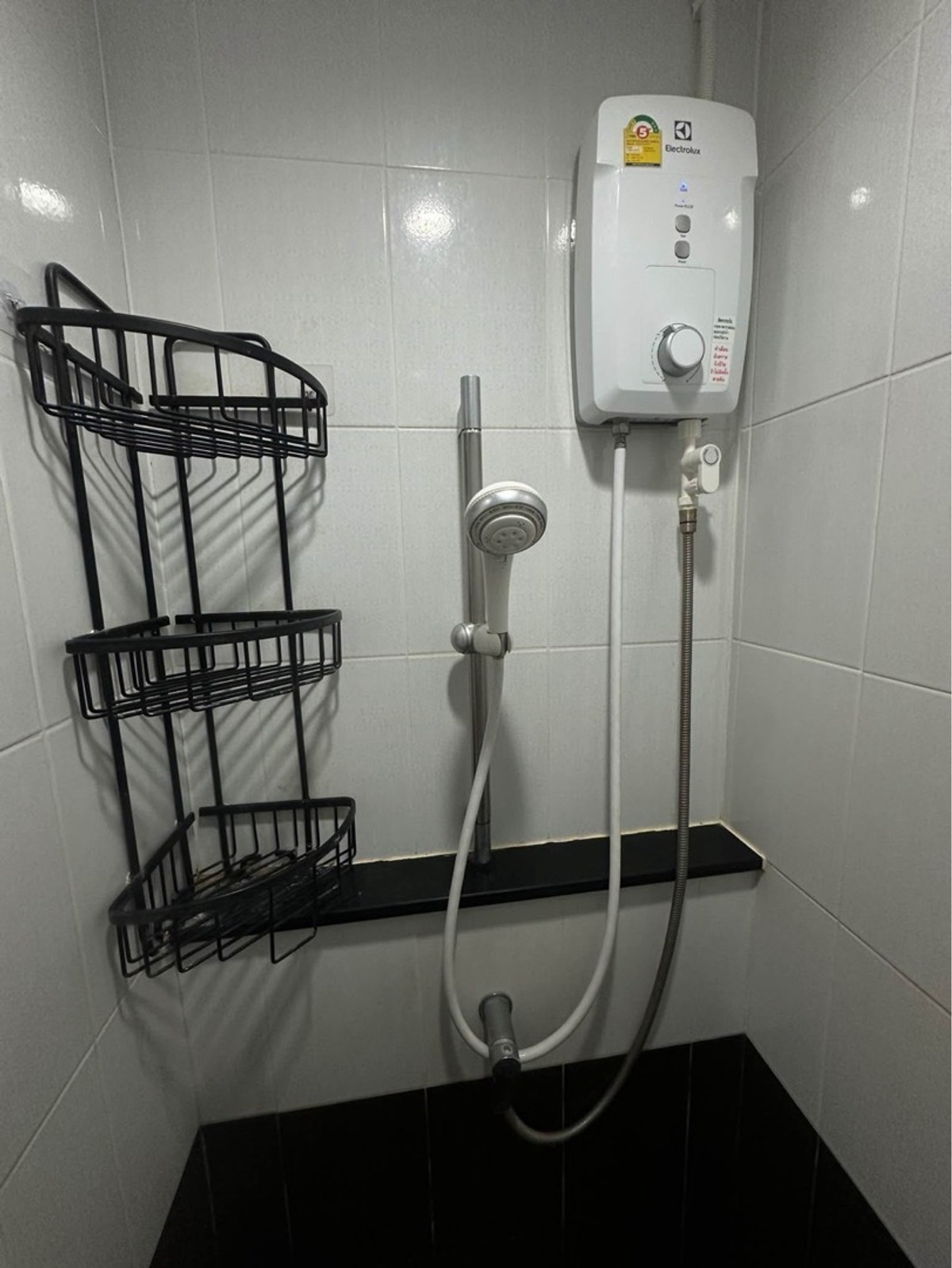 For RentCondoPattanakan, Srinakarin : For rent, Assakan Place Srinakarin, 4th floor, price 8,200 baht, available, ready to move in, fully furnished.