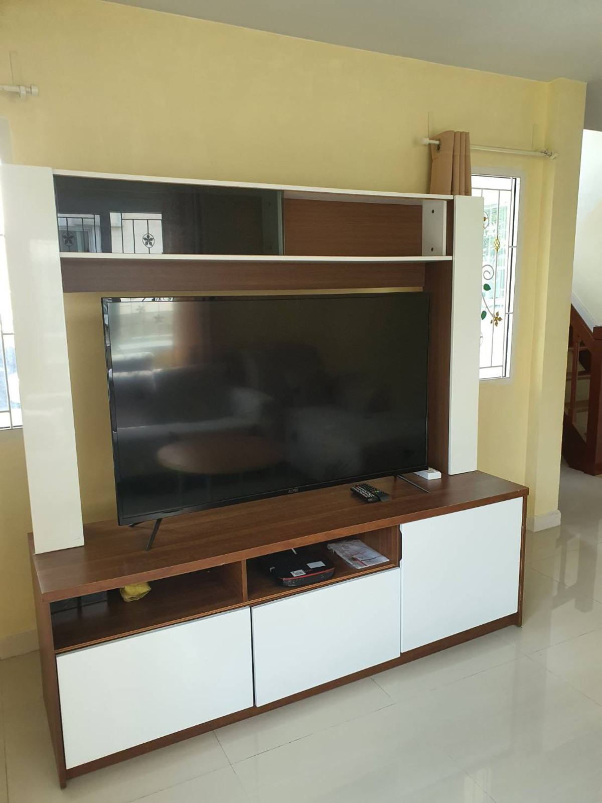 For RentHouseLadkrabang, Suwannaphum Airport : Beautiful house for rent, Chuan Chuen Village, On Nut, Sukhapiban 2 Road, size 52 sq m. Rental price 45,000 baht/month.