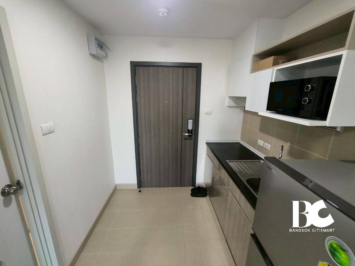 For SaleCondoPinklao, Charansanitwong : 🔥Urgent Sale🔥 Supalai Park, Yaek Fai Chai Station*, near the Blue Line, Fai Chai Station, fully furnished, ready to move in.