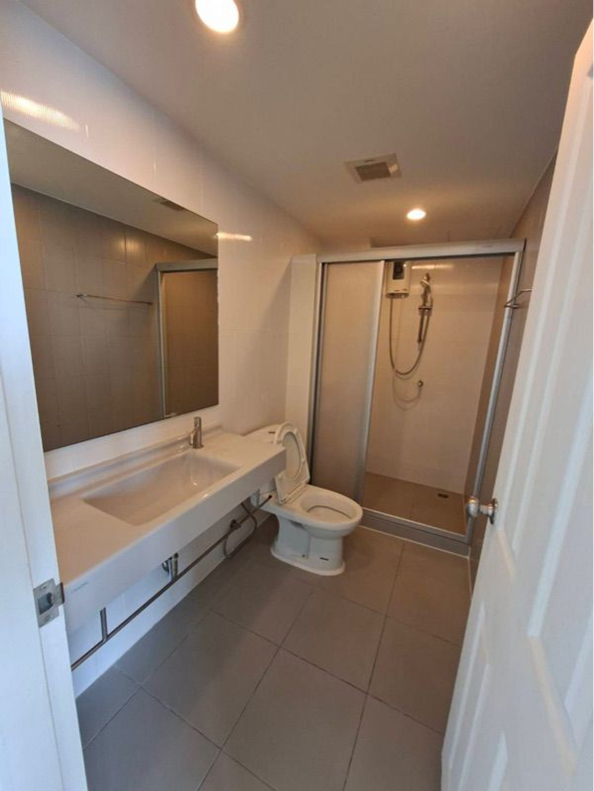 For SaleCondoPattanakan, Srinakarin : 70 sq m, 3 bedrooms, 2 bathrooms, 18th floor, U Delight Residence Condo, Phatthanakan Thonglor.