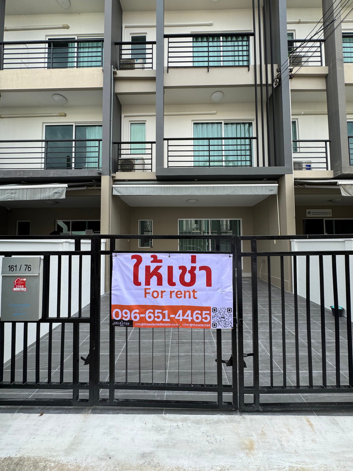 For RentTownhomeOnnut, Udomsuk : Townhome for rent (empty house - recently renovated), new condition, ready to move in, Baan Klang Muang, Sukhumvit 77 - 3 floors, 3 bedrooms | 3 bathrooms (176 sq m), call 096-651-4465