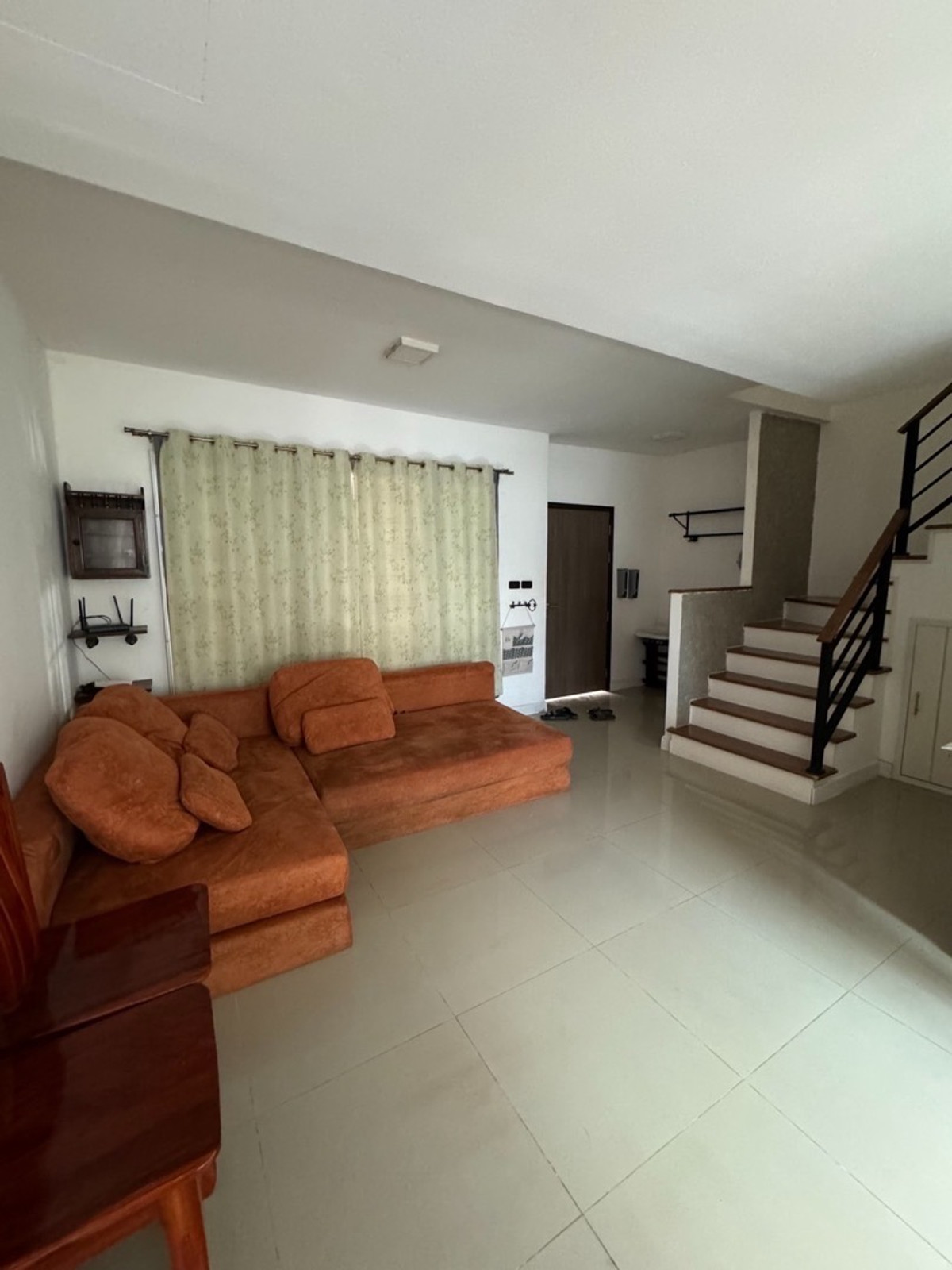 For RentTownhomePattanakan, Srinakarin : Townhome for rent, Pruksa Ville 73, Phatthanakan 38, fully furnished, ready to move in, 3 bedrooms, 2 bathrooms, special price 30,000 baht, small pets welcome 🐶🐱, convenient travel.