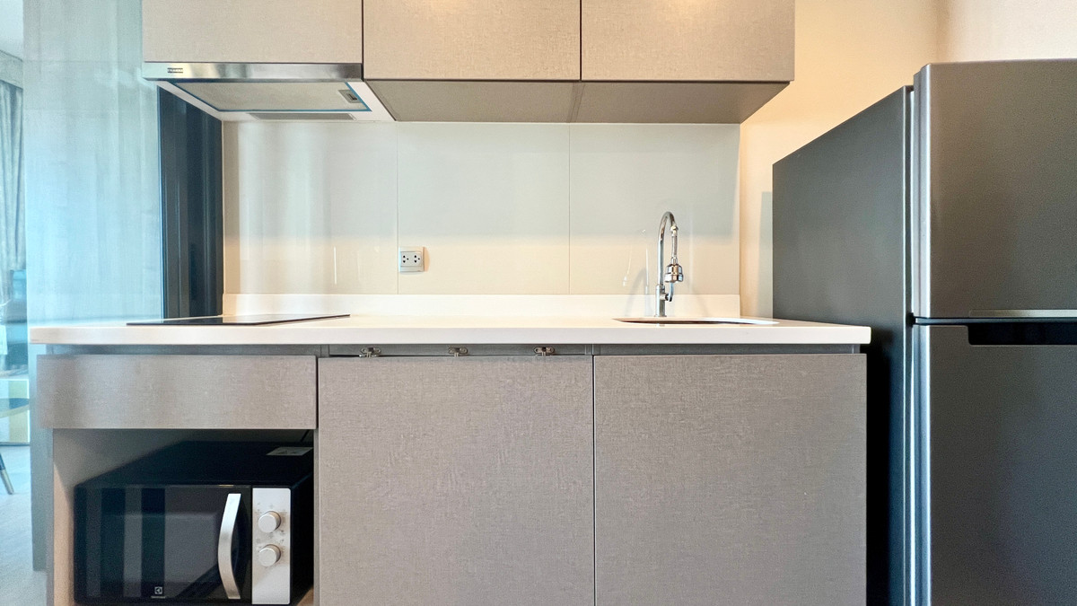 For RentCondoRama9, Petchburi, RCA : Life Asoke Rama 9 for rent, 18,000 baht/month [#HI1220]