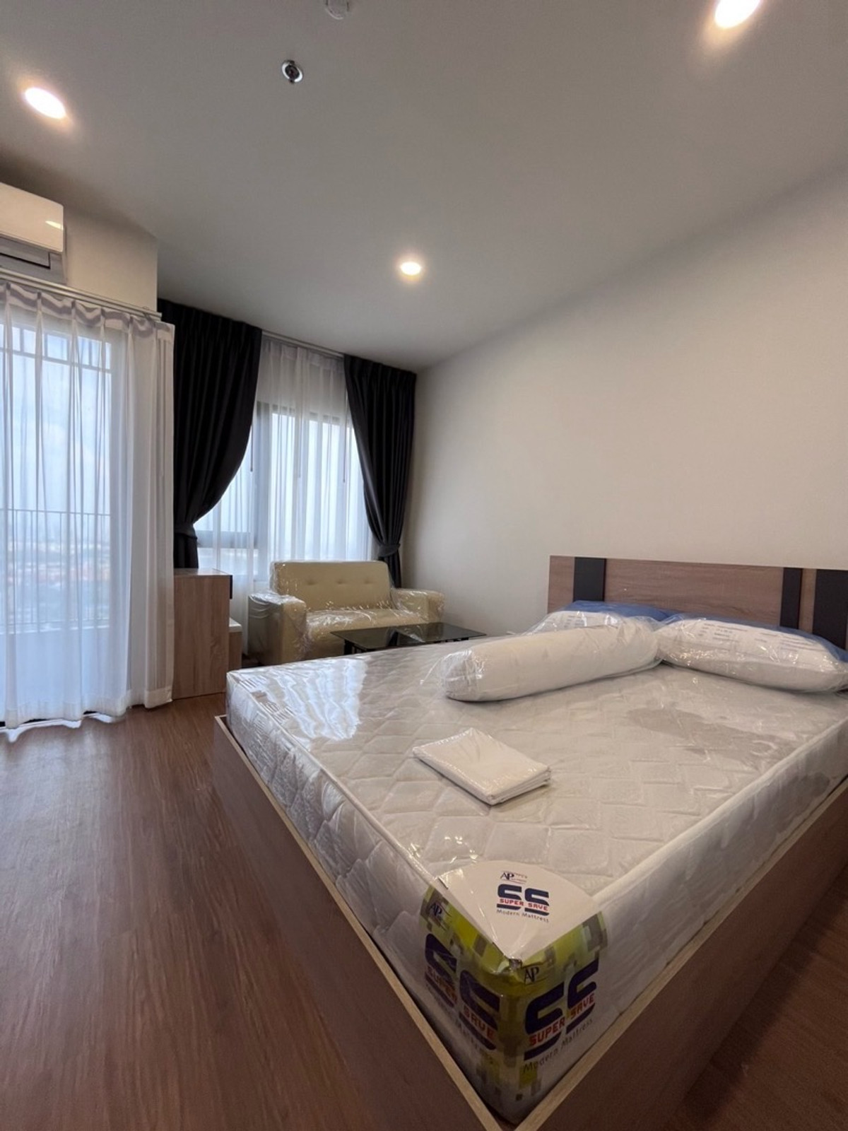 For RentCondoBang kae, Phetkasem : @condocurator 📍For rent The LIVIN Phetkasem (The LIVIN Phetkasem) fully furnished. There is a washing machine [PM4249]