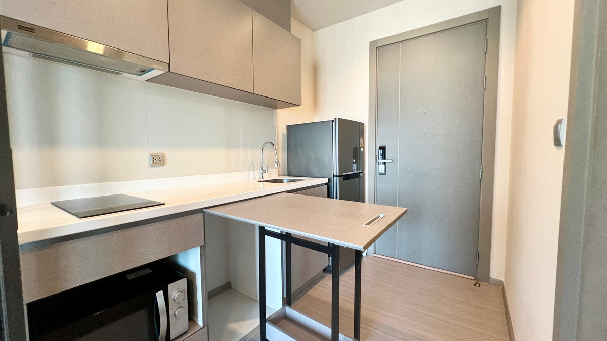 For RentCondoRama9, Petchburi, RCA : Life Asoke Rama 9 for rent, 18,000 baht/month [#HI1220]