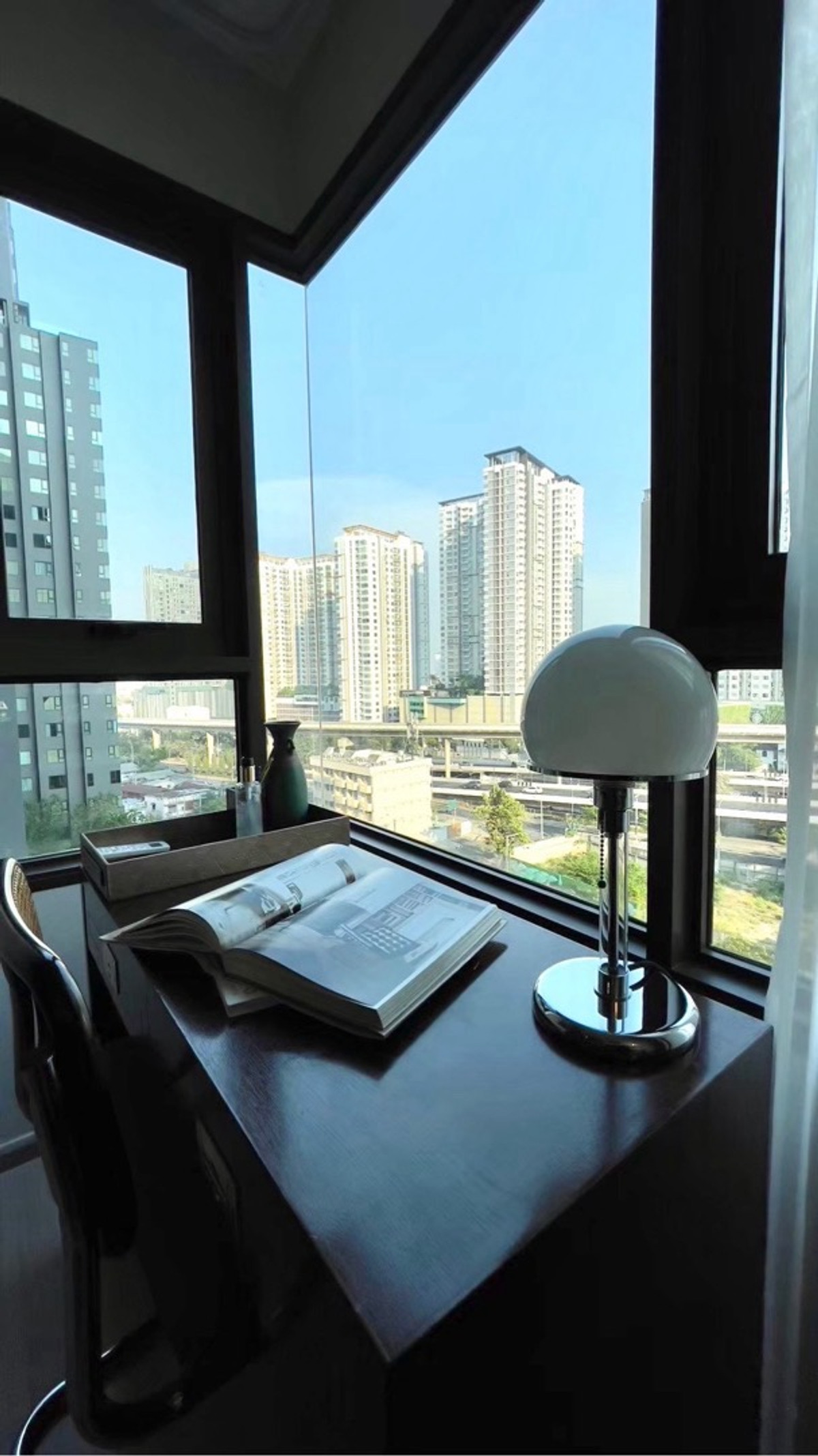 ให้เช่าคอนโดท่าพระ ตลาดพลู วุฒากาศ : ให้เช่า คอนโด Life Sathorn Sierra ตกแต่งสวย*พร้อมเข้าอยู่
(เดินทางไปสาทรใน5นาที ติดbtsตลาดพลู150ม)

BTS ตลาดพลู 150 เมตร

ขนาด 36ตรม.  ค่าเช่า16,000บาท สัญญา1ปี 
1 Bedroom 
1 Bathroom 
1 Multipurpoes room

Digital door lock 
ส่วนกลาง 5 ไร่

ชั้น11
