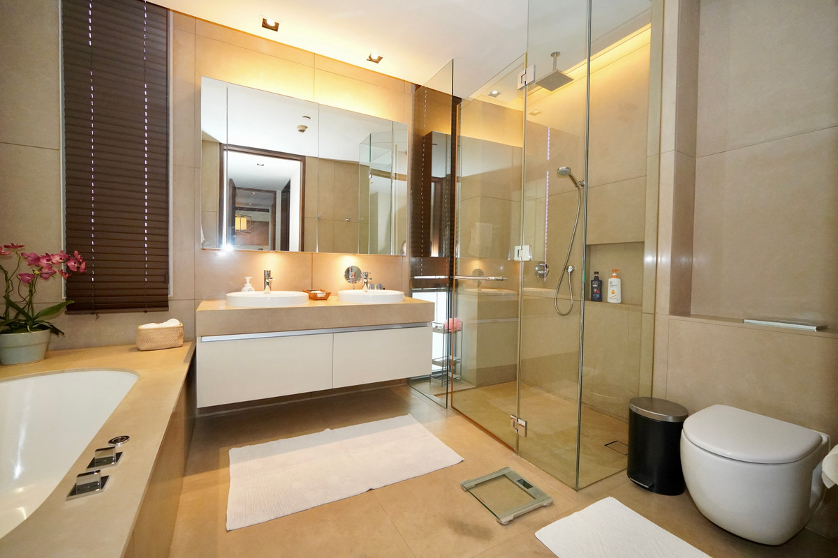 ขายคอนโดสาทร นราธิวาส : ราคาสุดพิเศษ‼️คอนโดหรูบรรยากาศ resort เพียง 1 กม.จาก One Bangkok & MRT📍The Sukhothai Residence สภาพดีมาก วิว One Bangkok 