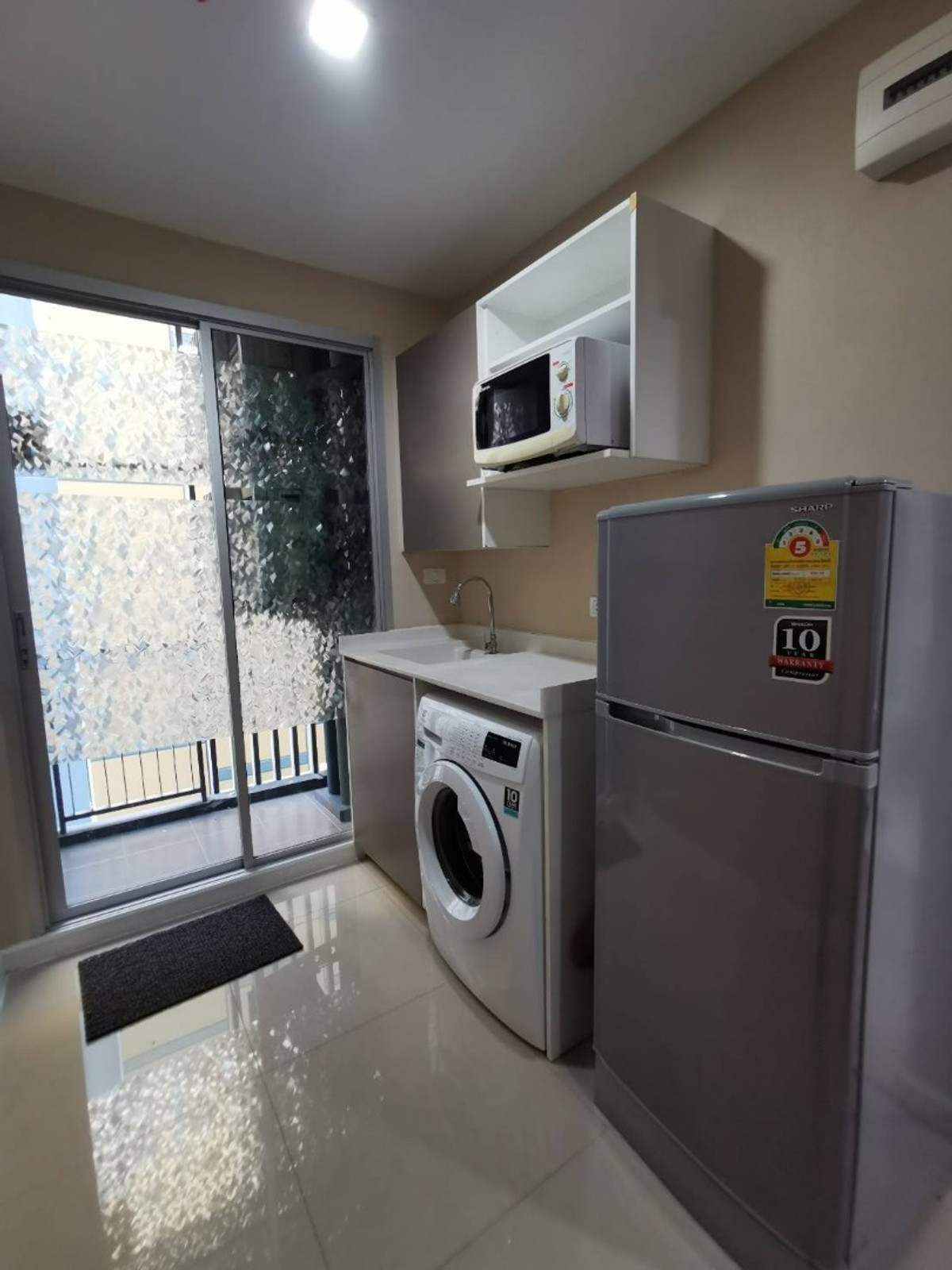 ให้เช่าคอนโดคลองเตย กล้วยน้ำไท : Condo for Rent: Metro Luxe Rama 4