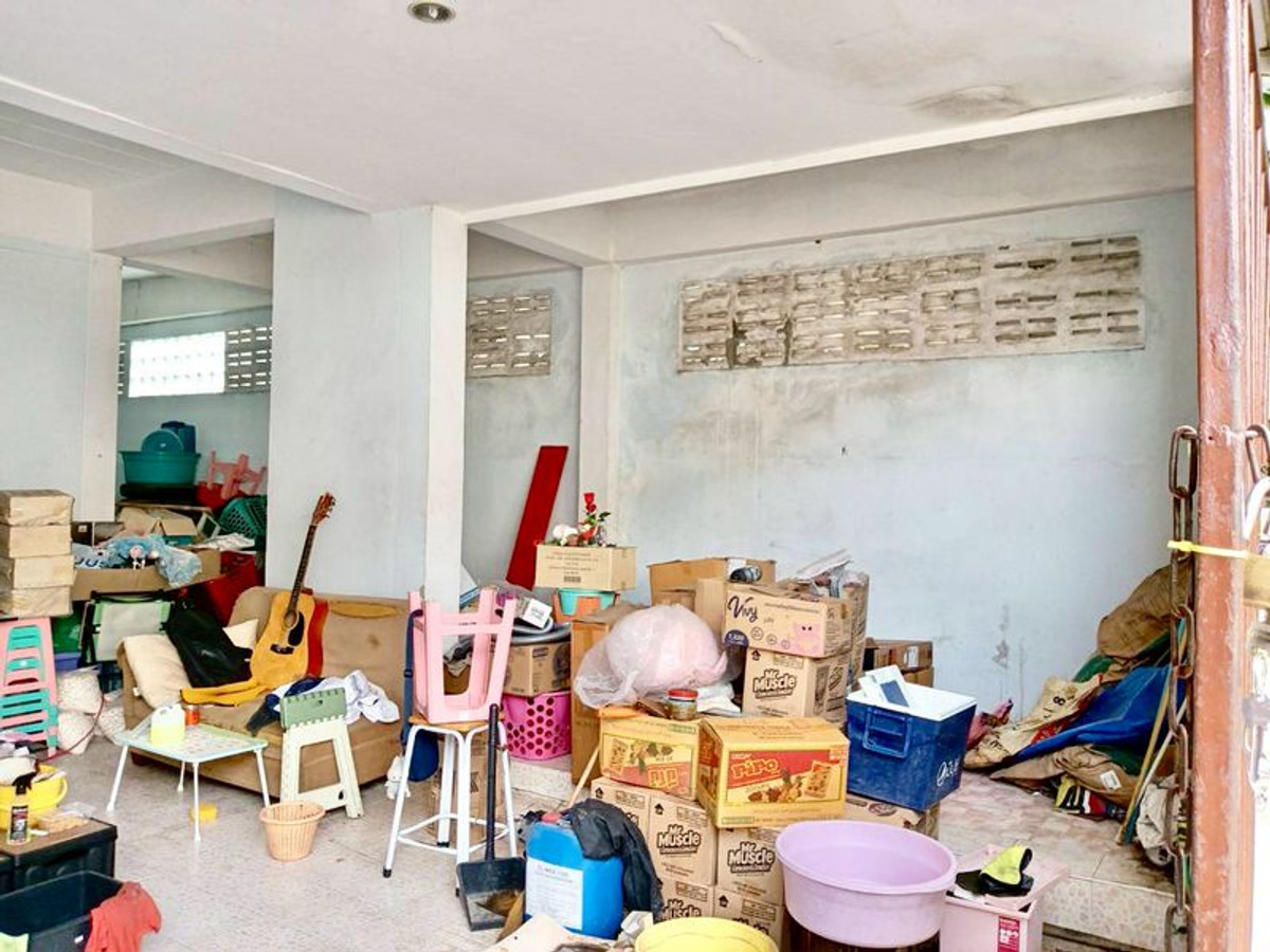 For SaleTownhomePathum Thani,Rangsit, Thammasat : 2-story townhouse for sale, Thai Somboon Village 3, corner room, area 37.2 square meters, 3 bedrooms, Khlong Sam Subdistrict, Khlong Luang District. Pathum Thani Province