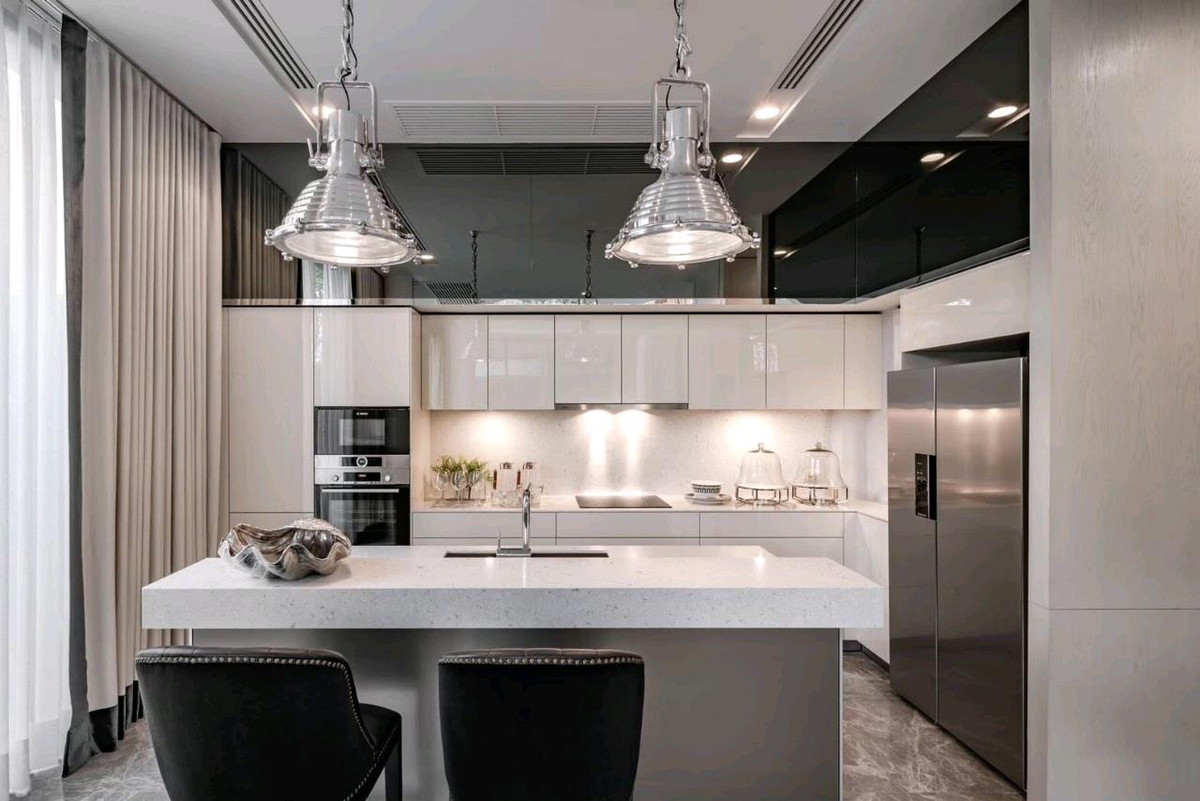 ขายบ้านพระราม 9 เพชรบุรีตัดใหม่ RCA : 𝗙𝗢𝗥 𝗦𝗔𝗟𝗘 | Issara Residence Rama9 | 5 Bedroos | 6 Bathrooms 