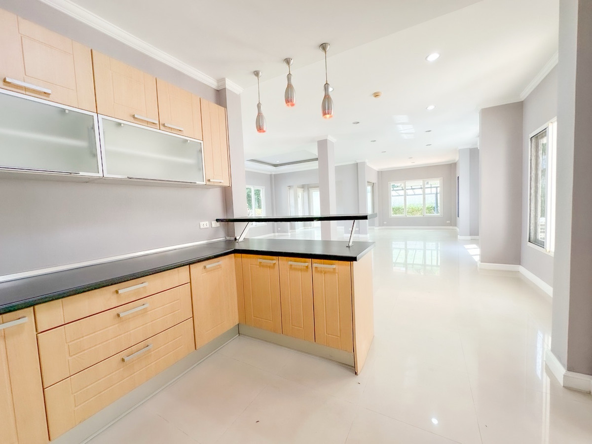 For SaleHouseNawamin, Ramindra : “Unlock a luxurious life immediately! Masterpiece mansion 108 sq m. Excellent condition, ready to move in, no need to wait to build. Ekkamai-Ramindra location