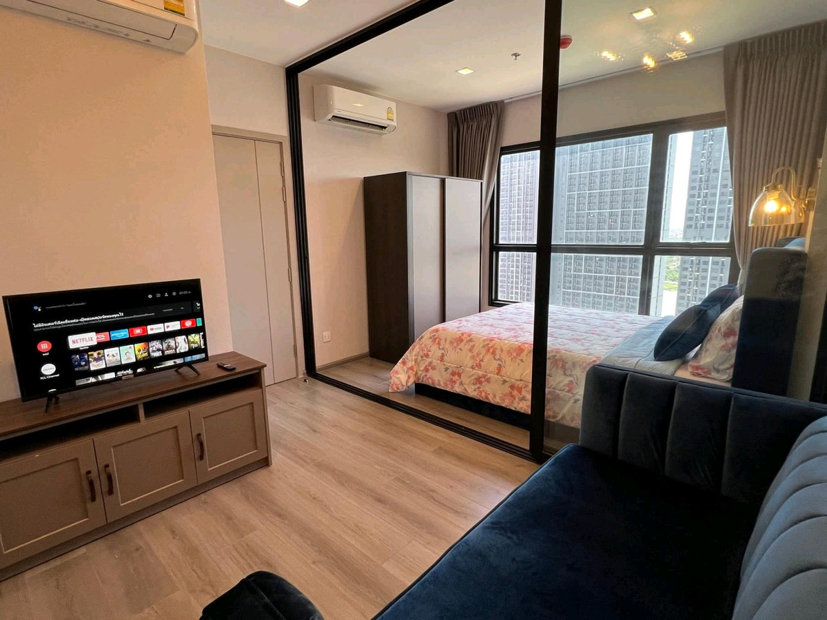 For RentCondoRattanathibet, Sanambinna : ✨ Good location next to the Chao Phraya River. Near Phra Nang Klao Bridge BTS