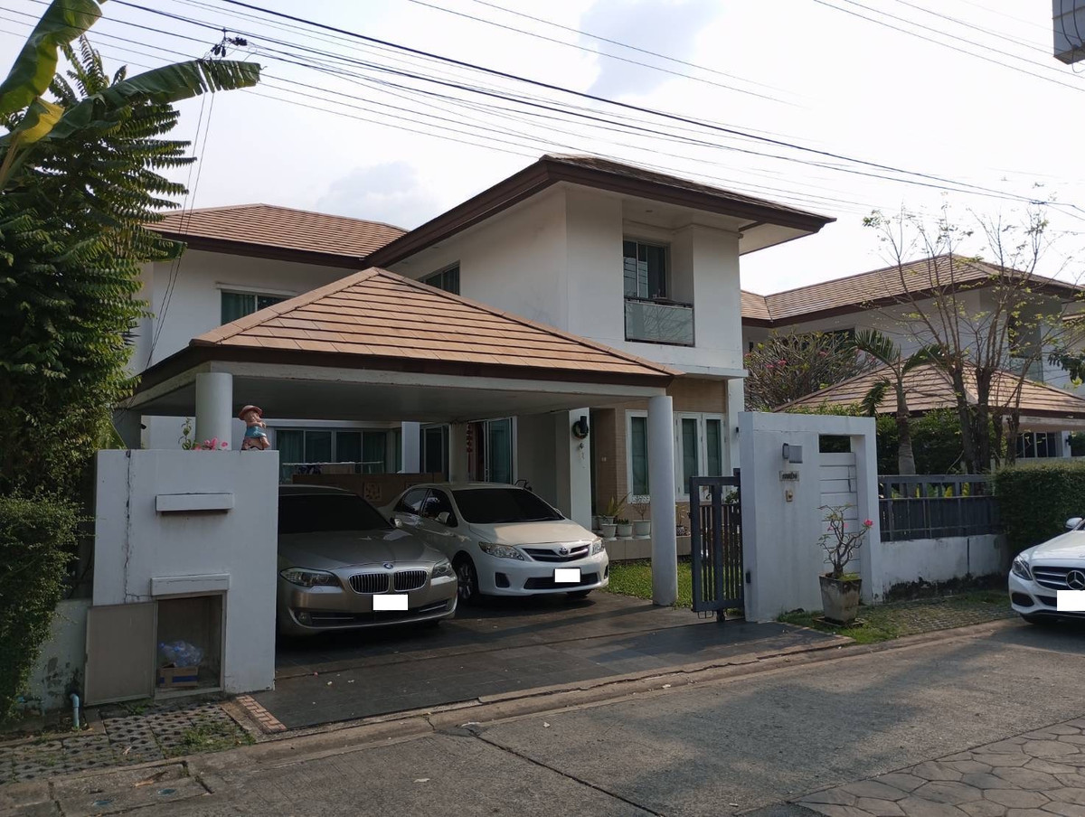 For SaleHouseChokchai 4, Ladprao 71, Ladprao 48, : Single house for sale, Private Nirvana Village, Lat Phrao, opposite Central Eastville.