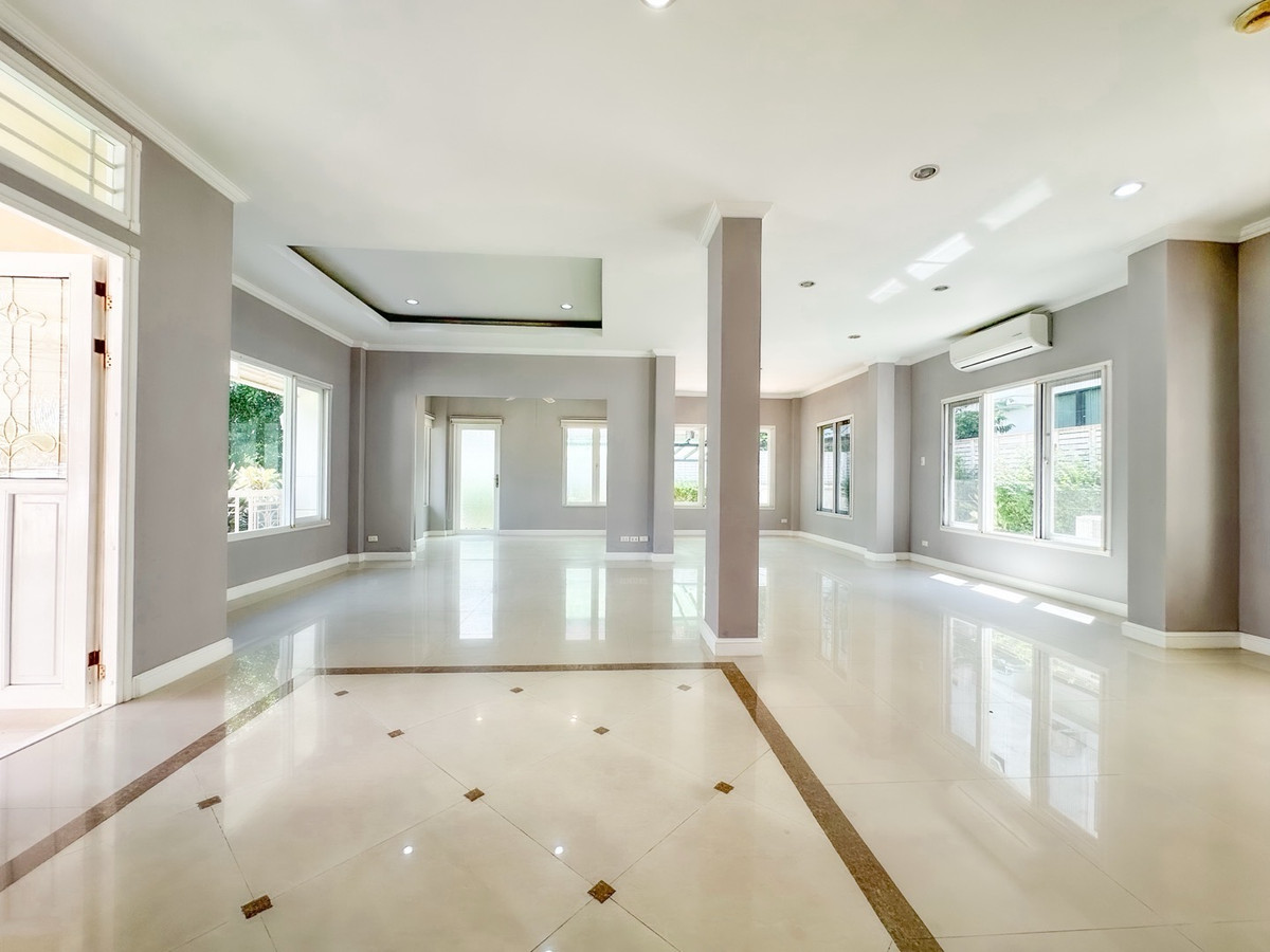 For SaleHouseNawamin, Ramindra : “Unlock a luxurious life immediately! Masterpiece mansion 108 sq m. Excellent condition, ready to move in, no need to wait to build. Ekkamai-Ramindra location