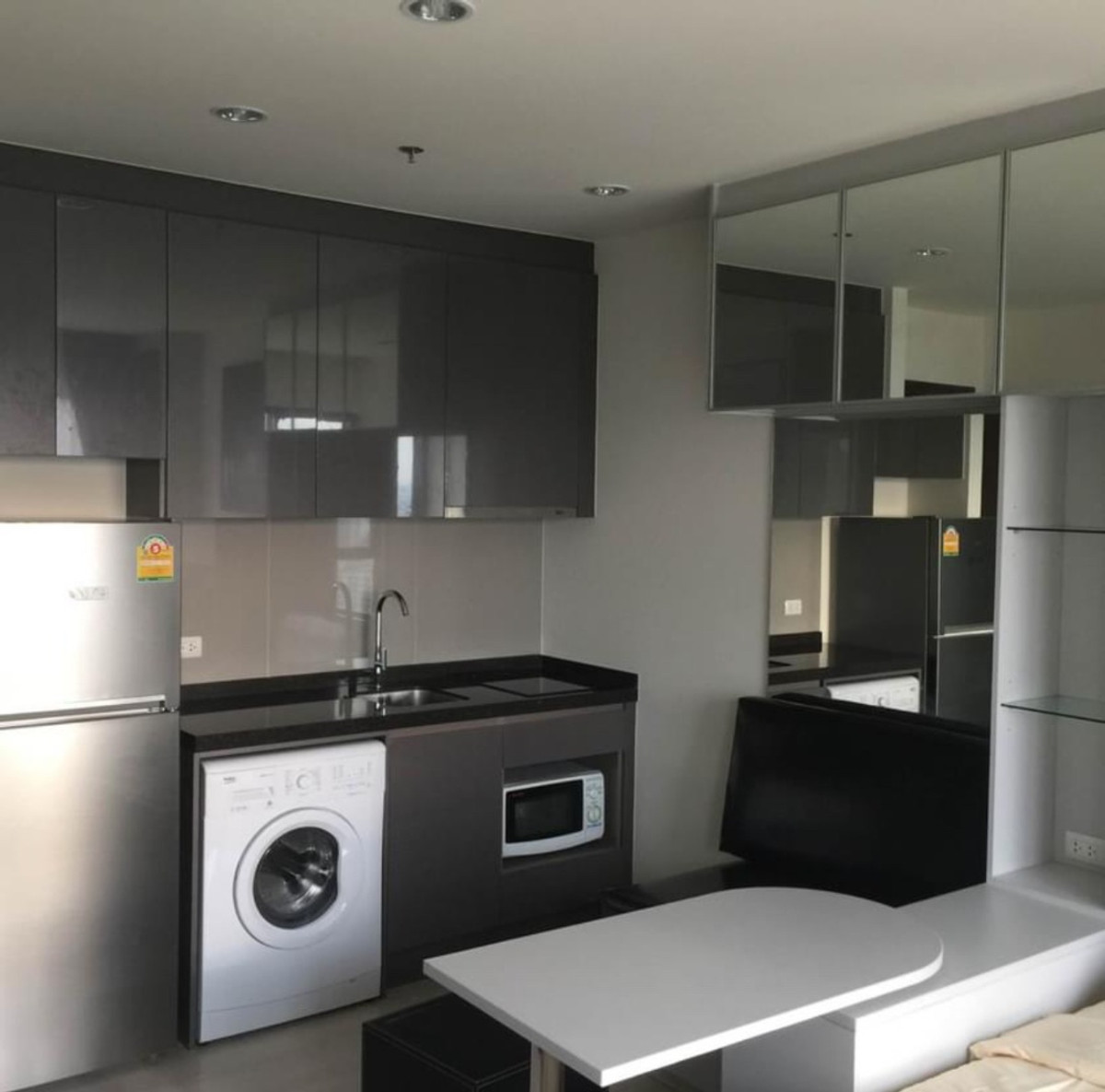 For RentCondoRama9, Petchburi, RCA : Condo for Rent: Rhythm Asoke 1