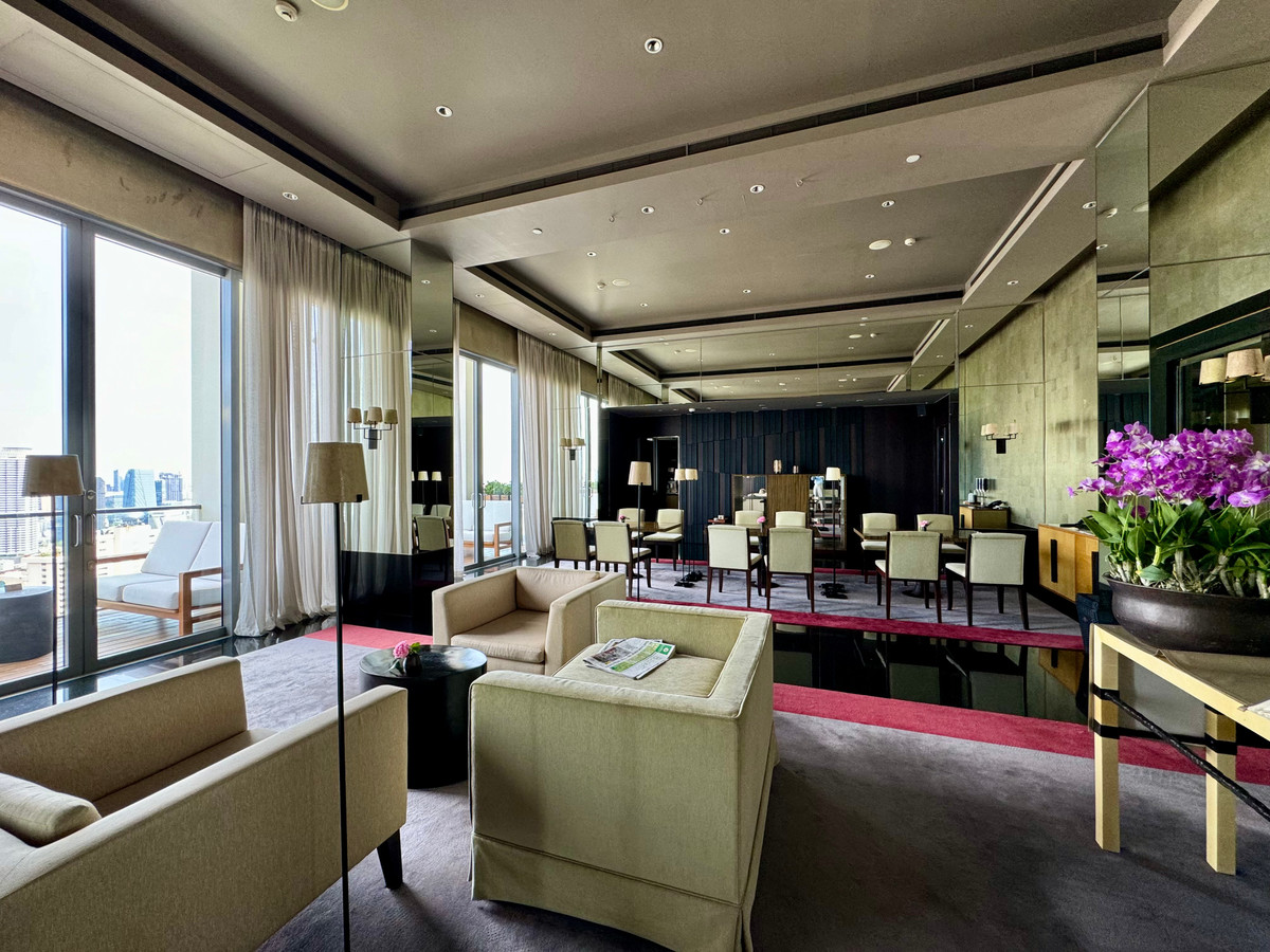 ขายคอนโดสาทร นราธิวาส : ราคาสุดพิเศษ‼️คอนโดหรูบรรยากาศ resort เพียง 1 กม.จาก One Bangkok & MRT📍The Sukhothai Residence สภาพดีมาก วิว One Bangkok 