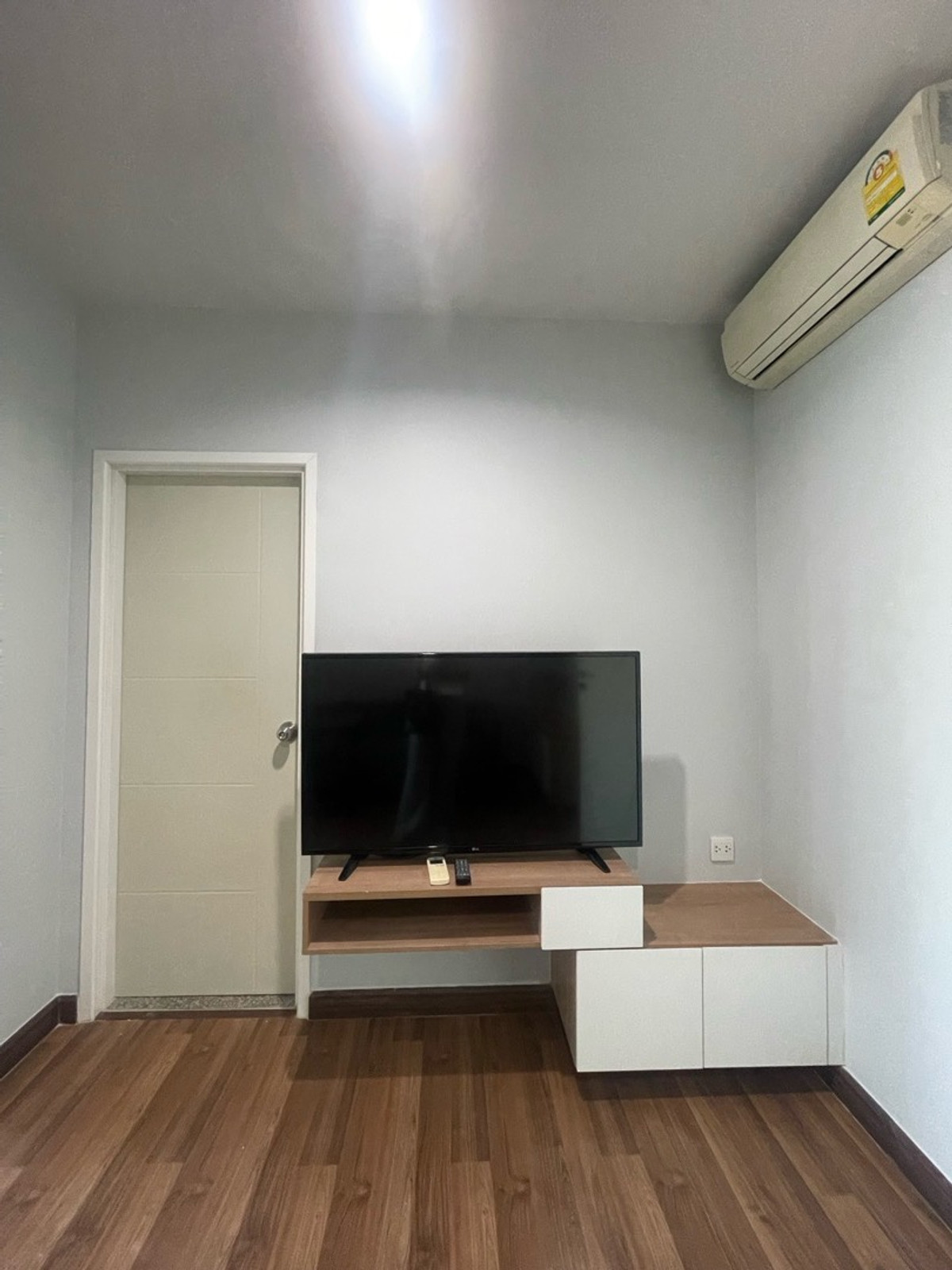 For RentCondoRattanathibet, Sanambinna : Condo Centric Tiwanon ready to move in ❤️‍🔥 /Line : @forucondo