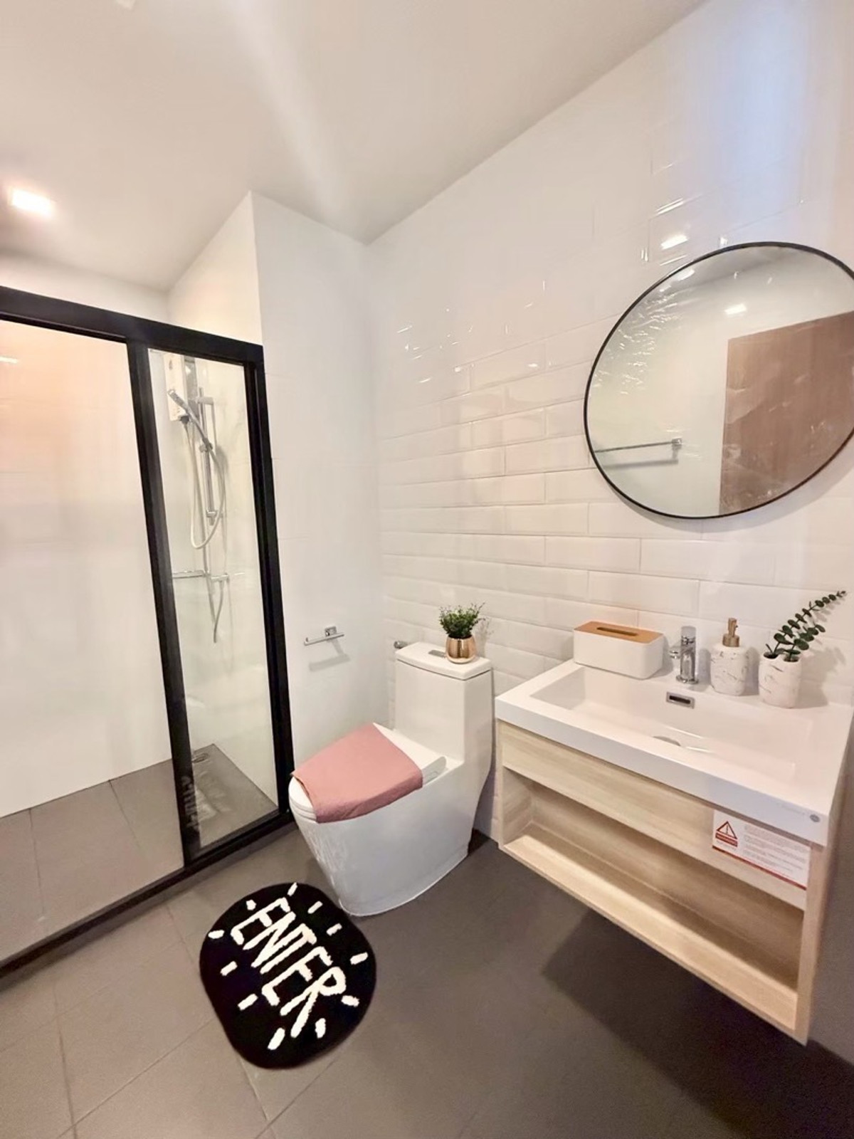 For RentCondoPattanakan, Srinakarin : For rent: Metris Phatthanakan, Ekkamai.