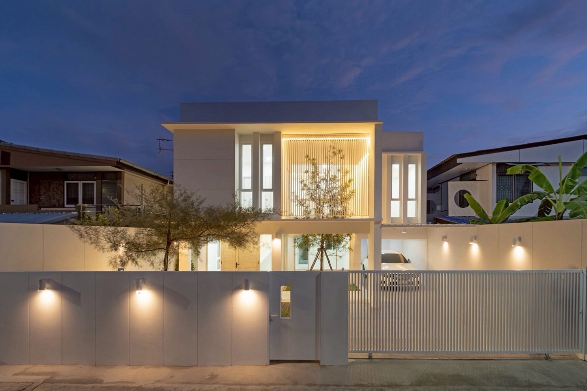 ขายบ้านนวมินทร์ รามอินทรา : ขาย บ้านเดี่ยว 2 ชั้น ทำเลนวมินทร์ ใกล้ Chocolate Ville บ้านสวย Minimal ทำเลดีสุดๆ 