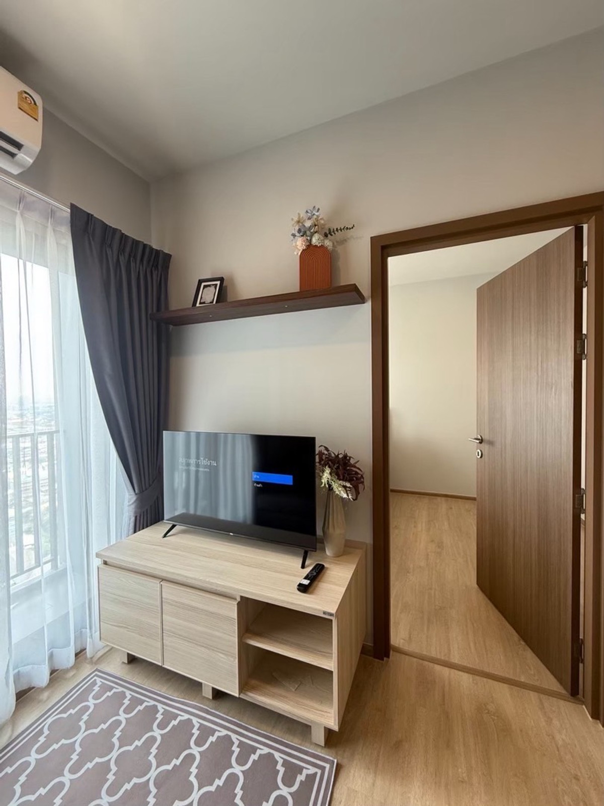 For RentCondoPattanakan, Srinakarin : For rent: Metris Phatthanakan, Ekkamai.