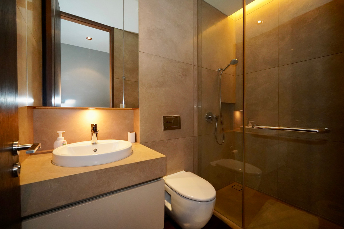 ขายคอนโดสาทร นราธิวาส : ราคาสุดพิเศษ‼️คอนโดหรูบรรยากาศ resort เพียง 1 กม.จาก One Bangkok & MRT📍The Sukhothai Residence สภาพดีมาก วิว One Bangkok 