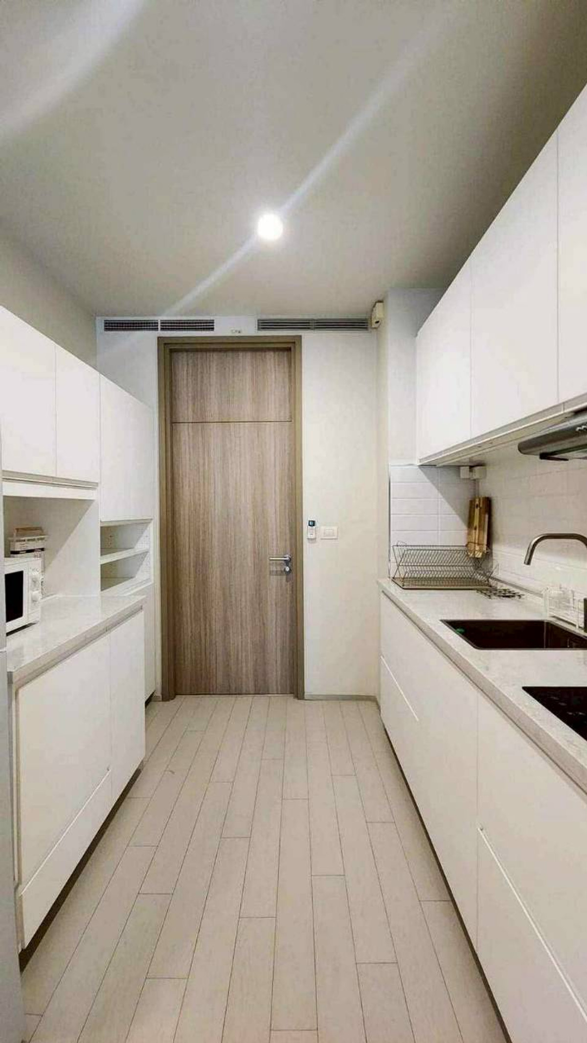 ให้เช่าคอนโดวิทยุ ชิดลม หลังสวน : Noble Ploenchit 1bed 47 Sqm Fullyfurnish , Welcome Foreign 33,000-