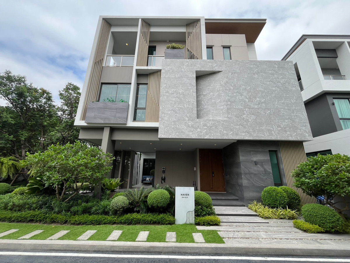 For SaleHousePattanakan, Srinakarin : 🏡 Luxury single house for sale, The Gentry Cultivar Rama 9 - Krungthep Kreetha by SC Asset, Super Luxury single house in a potential location. With private elevator, starting at only 27.9 million baht
