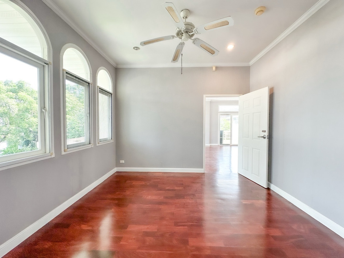 For SaleHouseNawamin, Ramindra : “Unlock a luxurious life immediately! Masterpiece mansion 108 sq m. Excellent condition, ready to move in, no need to wait to build. Ekkamai-Ramindra location