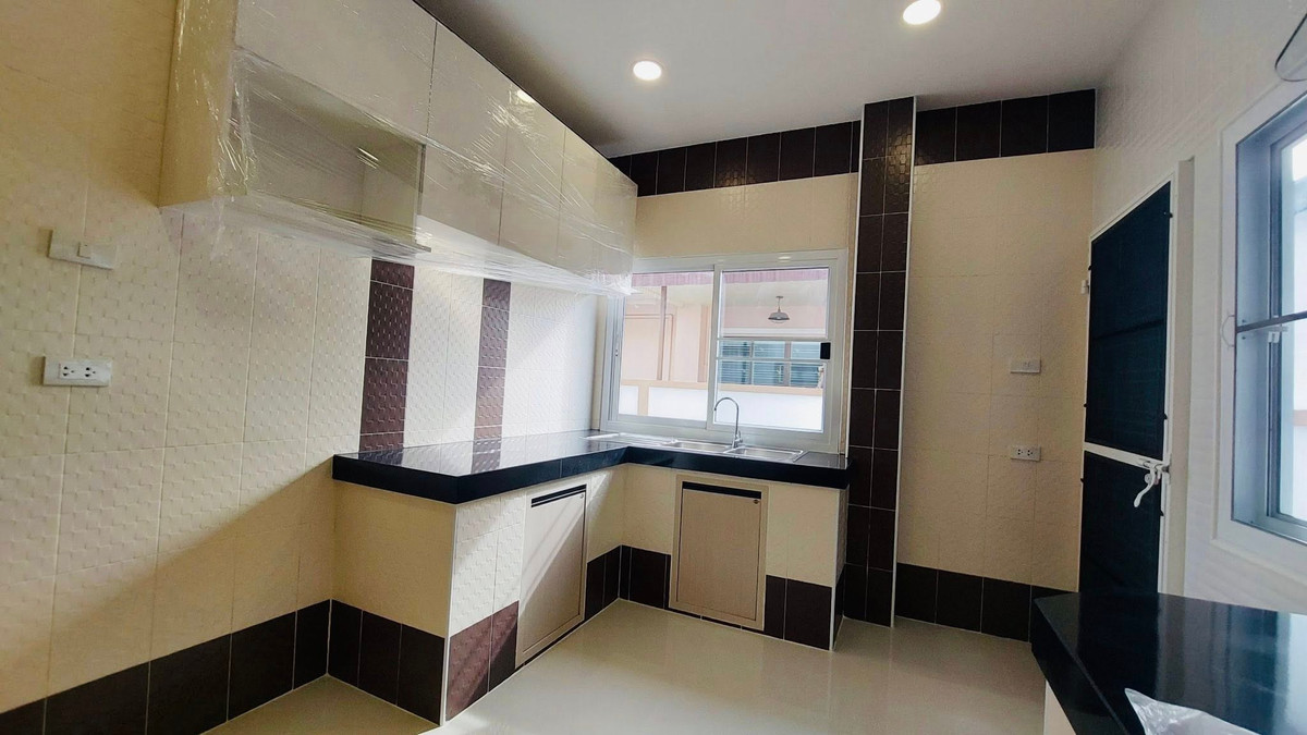 ขายบ้านพัทยา บางแสน ชลบุรี สัตหีบ : ปิยวัฒน์ 3 บางแสน / 3 ห้องนอน (ขาย), Piyawat 3 Bangsean / 3 Bedrooms (FOR SALE) YEAN048