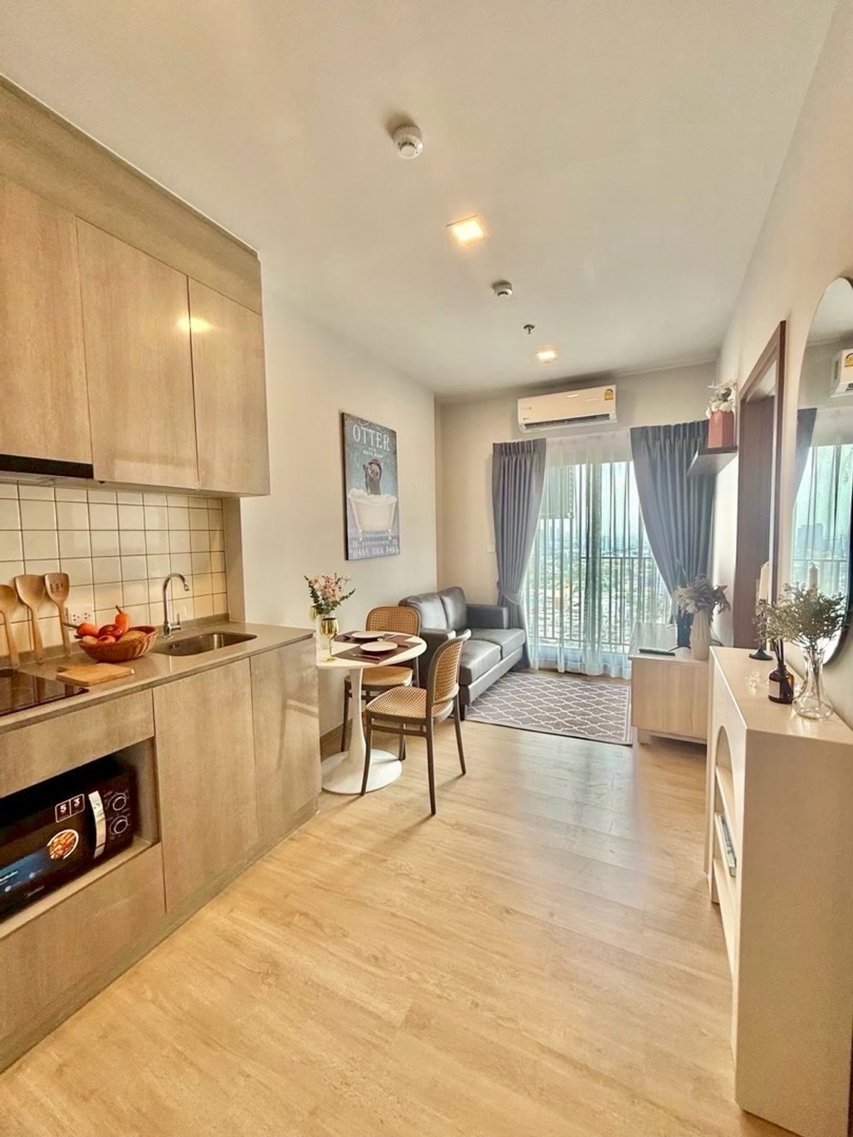 For RentCondoPattanakan, Srinakarin : For rent: Metris Phatthanakan, Ekkamai.