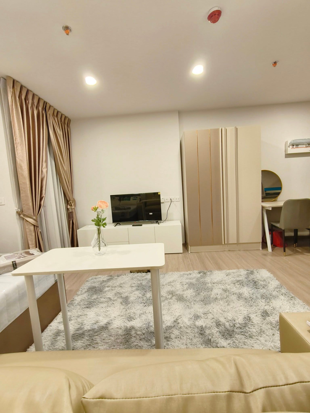 ให้เช่าคอนโดคลองเตย กล้วยน้ำไท : 🔴14,000฿🔴 𝗔𝘀𝗽𝗶𝗿𝗲 𝗦𝘂𝗸𝗵𝘂𝗺𝘃𝗶𝘁 - 𝗥𝗮𝗺𝗮 𝟰┃แอสปาย สุขุมวิท - พระราม 4 ✅ ใกล้ BTS พระโขนง ยินดีบริการ🙏สนใจทัก 𝙇𝙄𝙉𝙀 มานะคะ (ตอบไวมาก):​📱 รหัสทรัพย์​ 6811-1311📱: ไอดีไลน์:@bbcondo88