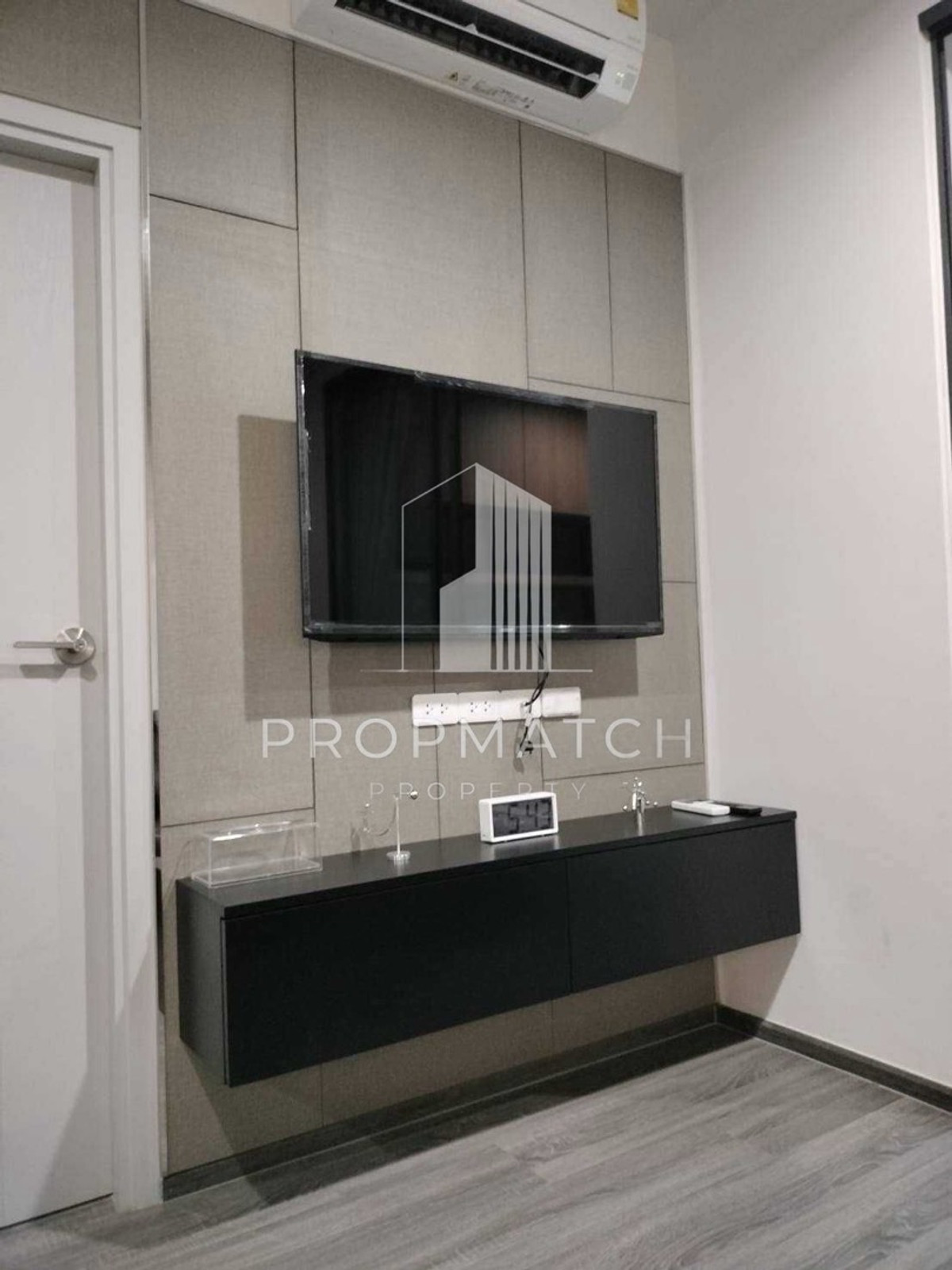 ให้เช่าคอนโดสยาม จุฬา สามย่าน : ว่างแล้ว 🔥IDEO Chula-Samyan ห้องสวย แบบ 2 ห้องนอน เช่าแค่ 33,000 สวยตรงปก ห้องใหญ่ 45sqm ชั้นสูง สนใจนัดชมได้ค่ะ Minnie 064-6696546 (เบอร์นี้แอทไลน์ได้ค่ะ)