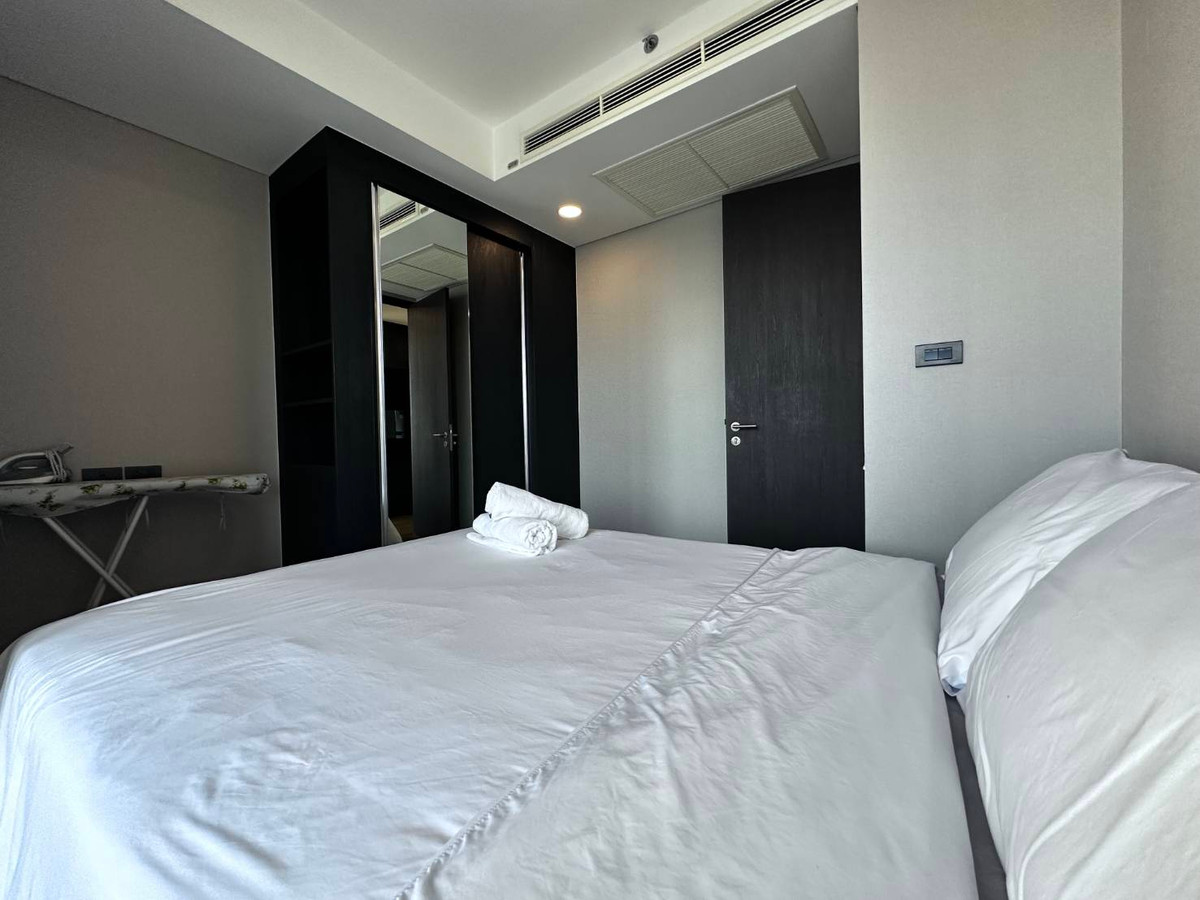 For RentCondoKhlongtoei, Kluaynamthai : Condo for rent, Siamese Exclusive Queens, fully furnished condo, ready to move in, close to MRT Queen Sirikit National Convention Center, only 50 meters!!
