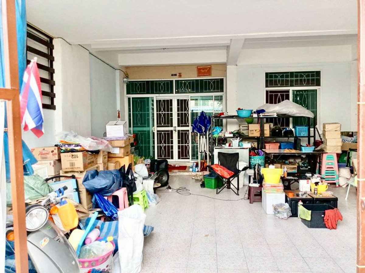 For SaleTownhomePathum Thani,Rangsit, Thammasat : 2-story townhouse for sale, Thai Somboon Village 3, corner room, area 37.2 square meters, 3 bedrooms, Khlong Sam Subdistrict, Khlong Luang District. Pathum Thani Province