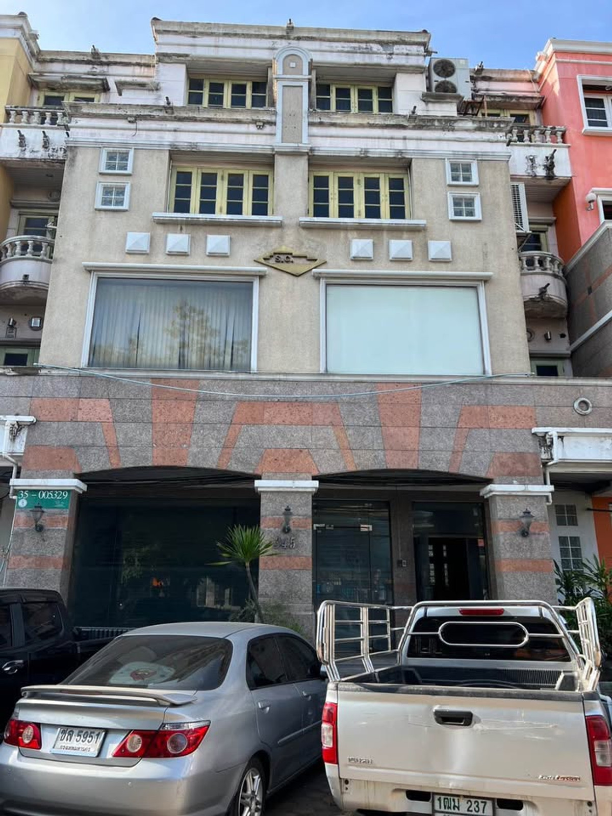 ให้เช่าอาคารพาณิชย์วงเวียนใหญ่ เจริญนคร : HR2977ให้เช่าอาคาร 7 ชั้น ติดถนนสิรินธร ย่านบางบำหรุ ทำเลเดินทางสะดวก ใกล้ทางด่วน