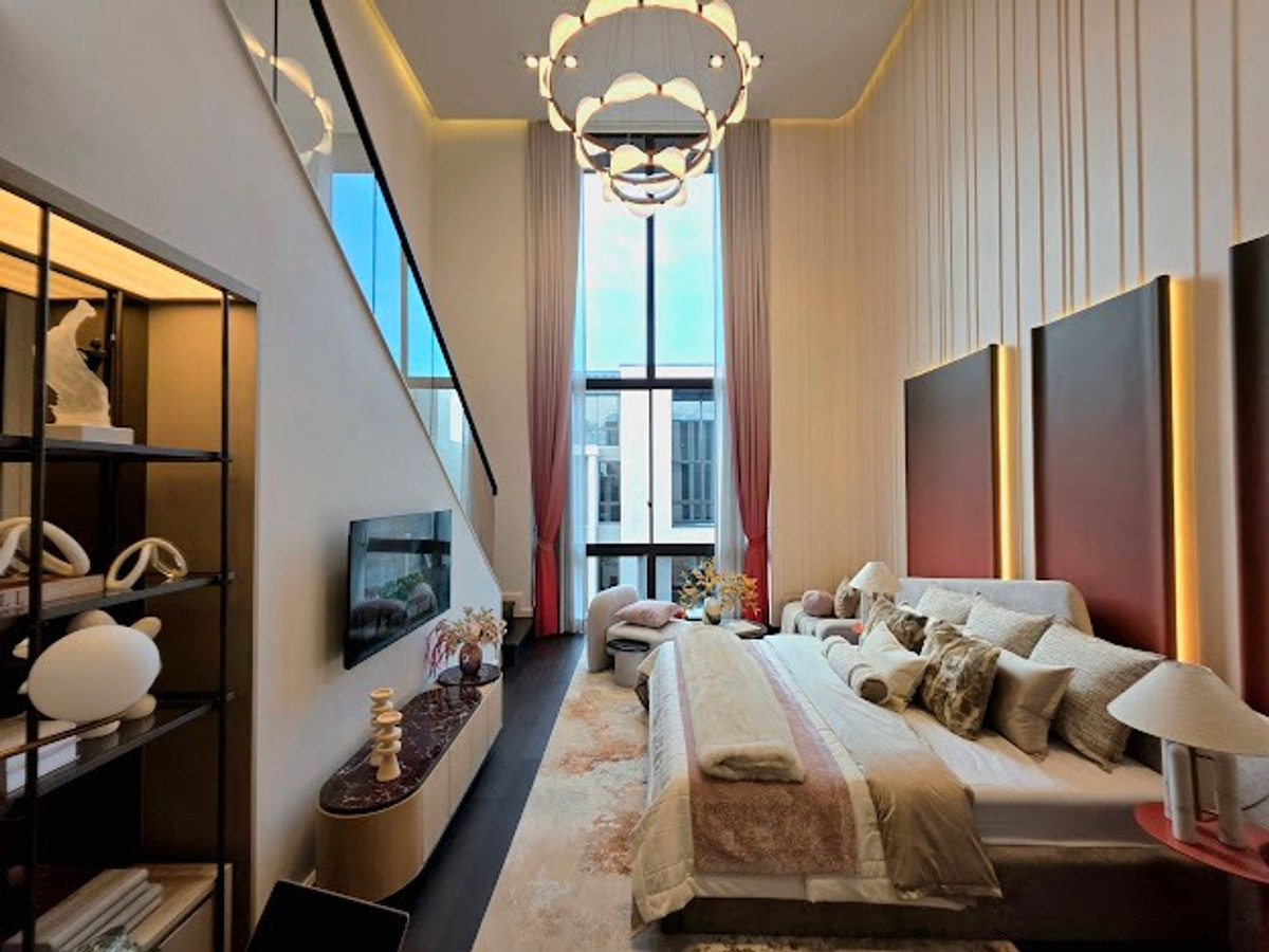 For SaleHouseKaset Nawamin,Ladplakao : 🏛️BEON Kaset-Nawamin✨ 3-story detached house, size 635 sq m, 87 sq m, 5 bedrooms, 6 bathrooms, 4 parking spaces, starting at 44.3 MB. Contact to make an appointment to view Tel.0922635410 (Earth)