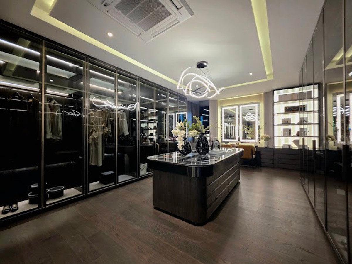 For SaleHouseKaset Nawamin,Ladplakao : 🏛️BEON Kaset-Nawamin🌈3-story detached house, size 635 sq m, 87 sq m, 5 bedrooms, 6 bathrooms, 4 parking spaces, starting at 44.3 MB. Contact to make an appointment to view Tel.0922635410 (Earth)