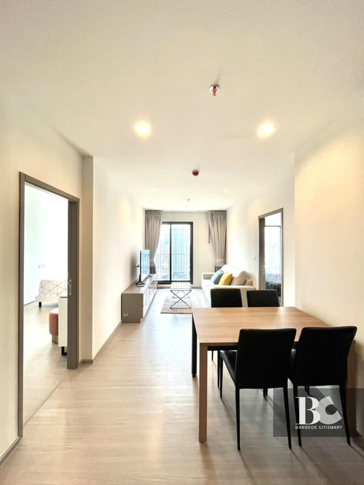 ให้เช่าคอนโดพระราม 9 เพชรบุรีตัดใหม่ RCA : ⚜️ HOT DEAL 1 bedroom for rent Life asoke hype ⚜️