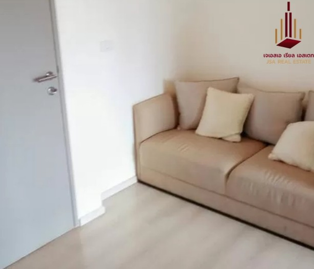 For RentCondoRatchadapisek, Huaikwang, Suttisan : ✨ For Rent: Life Ratchadapisek Condo ✨ 💰 Only 16,000 THB/month