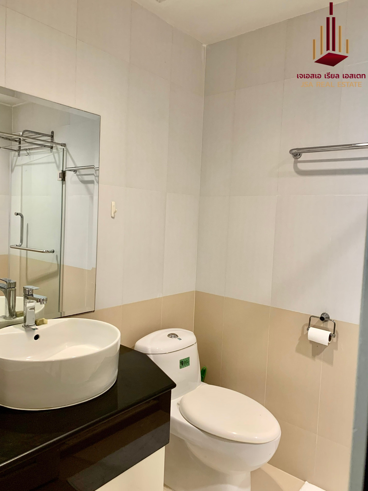 ให้เช่าคอนโดสุขุมวิท อโศก ทองหล่อ : ✨ For Rent: Sukhumvit Living Town Condo ✨ 💰 Only 40,000 THB/month