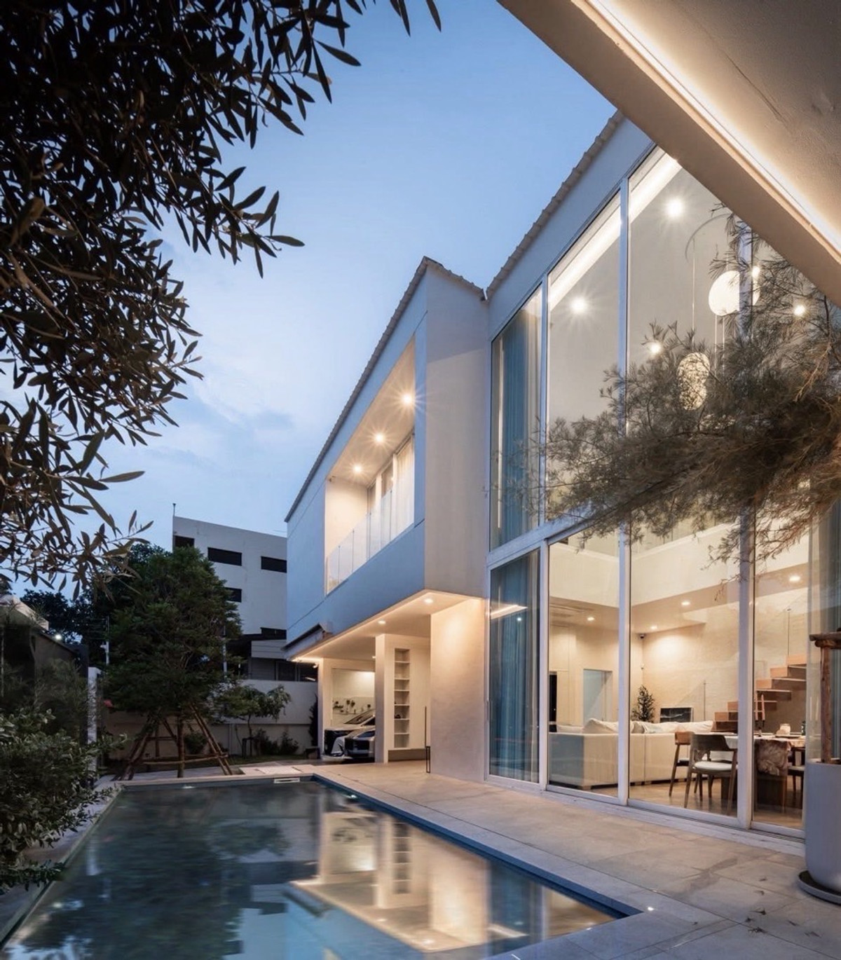 ขายบ้านลาดพร้าว เซ็นทรัลลาดพร้าว : Pool Villa หรูสร้างเอง ลาดพร้าว 64 ที่ดิน 100 ตร.วา พื้นที่ใข้สอย 440 ตร.ม. 📲 𝟎𝟔𝟒-𝟕𝟗𝟒𝟒𝟐𝟔𝟑(คุณน้ำ) 