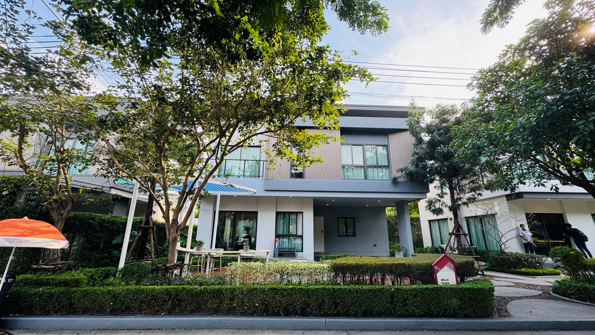 For SaleHouseLadkrabang, Suwannaphum Airport : New house for sale 📍The house that reflects 
