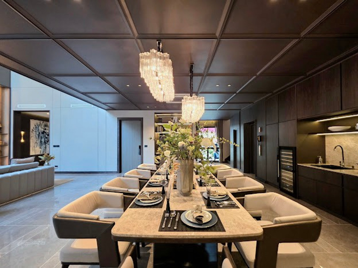 For SaleHouseKaset Nawamin,Ladplakao : 🏛️✨BEON Kaset-Nawamin | 3-story detached house, size 635 sq m, 87 sq m, 5 bedrooms, 6 bathrooms, 4 parking spaces, starting at 44.3 MB. Contact to make an appointment to view Tel.0922635410 (Earth)