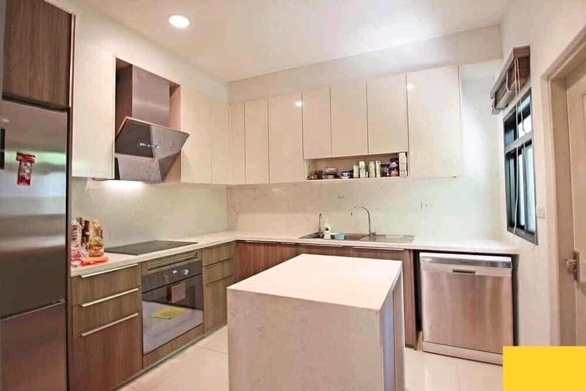 For RentHouseEakachai, Bang Bon : ✨ New house, little used, inside house, garden view, with a koi fish pond, garden around the house and a living pavilion. The house is vacant and ready to move in 
. Welcome foreigners from all countries.