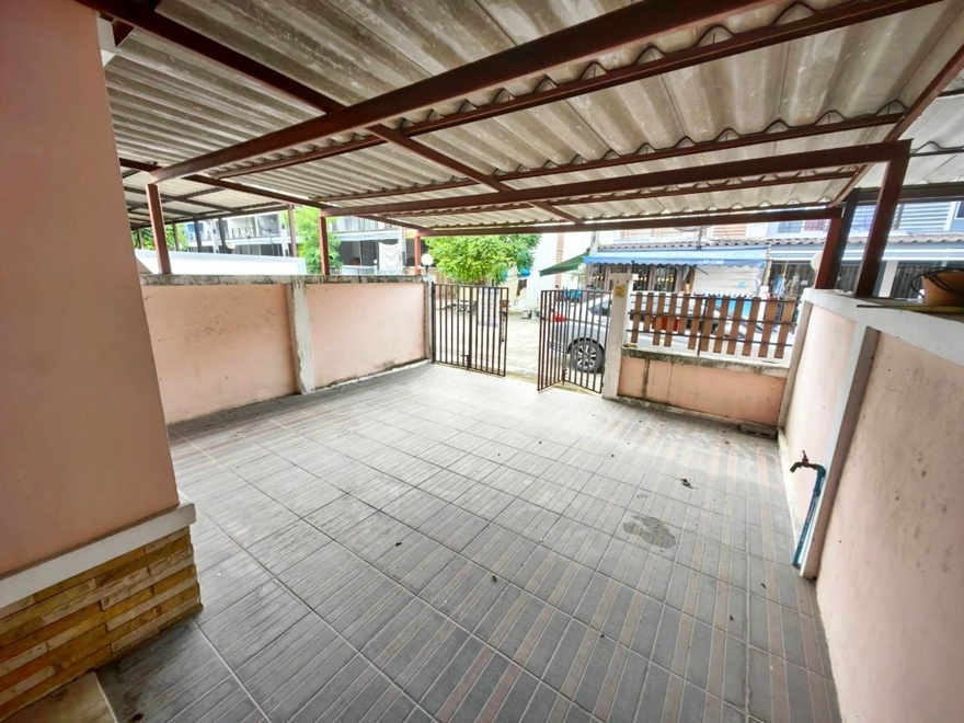 For SaleTownhomeSriracha Laem Chabang Ban Bueng : 🔥Urgent bank assets🔥 Townhome, Ban Suan Kasira, Sriracha District, Chonburi Province